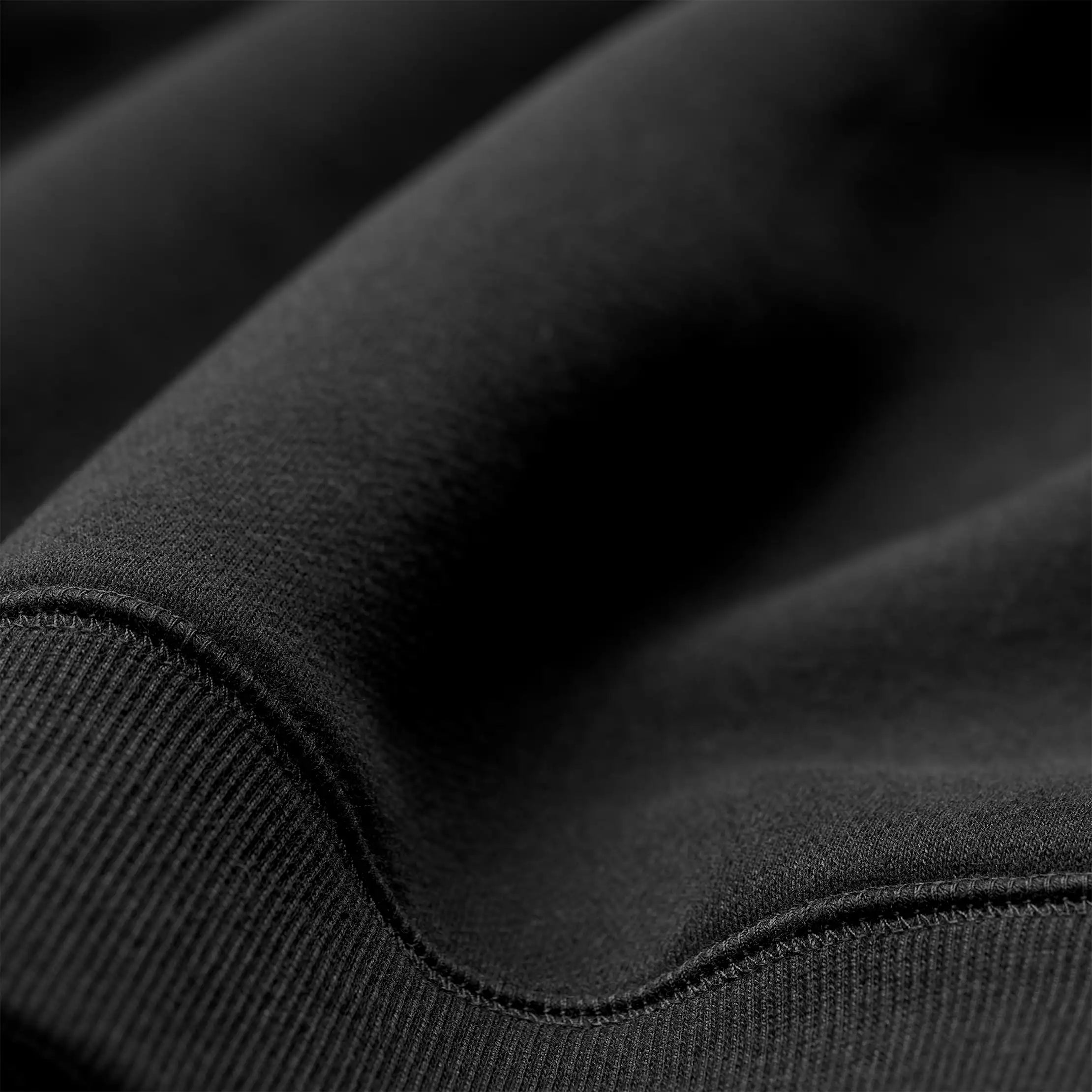 Women's UGG Logo Crewneck - BLACK