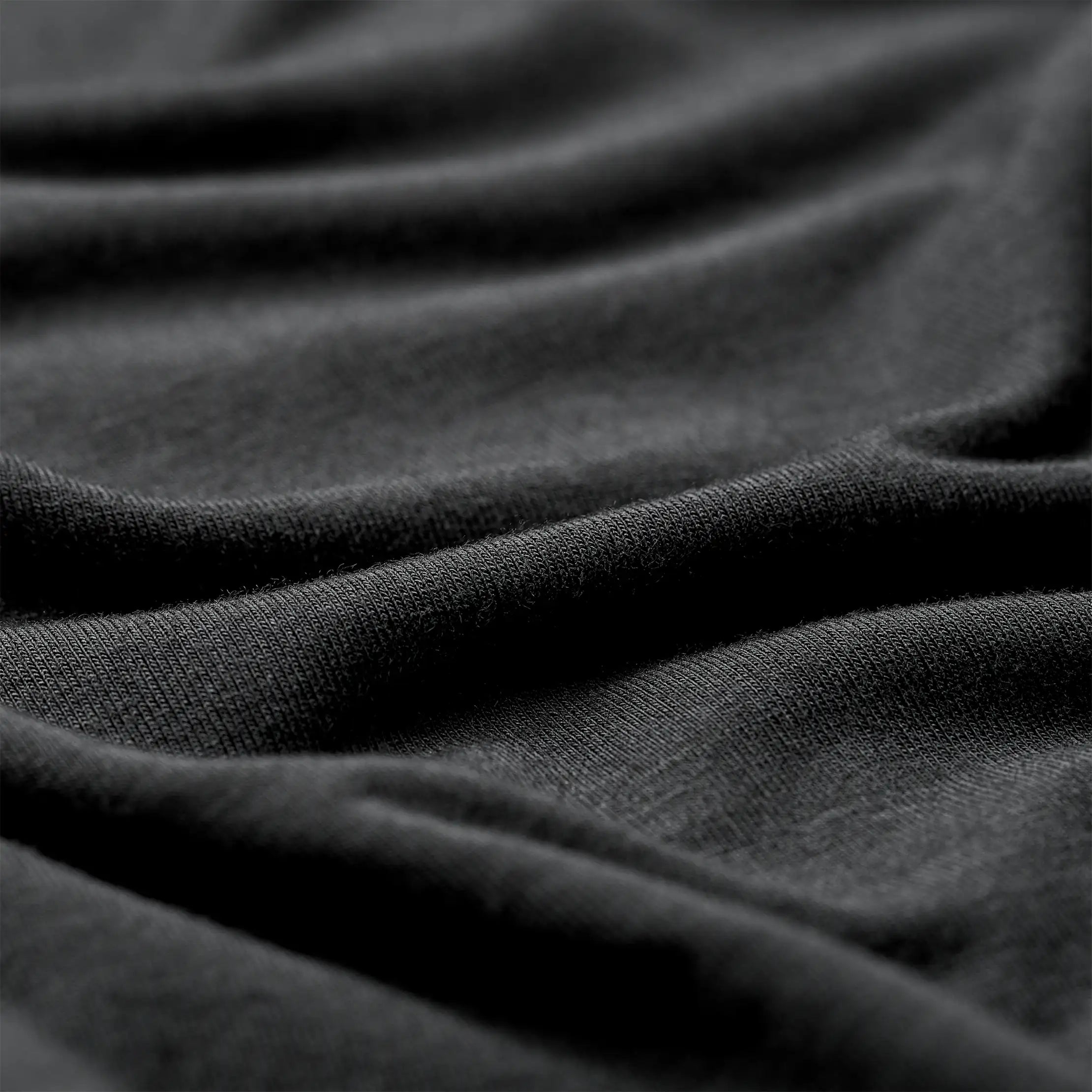 Women's Amarys Relaxed Tee - BLACK