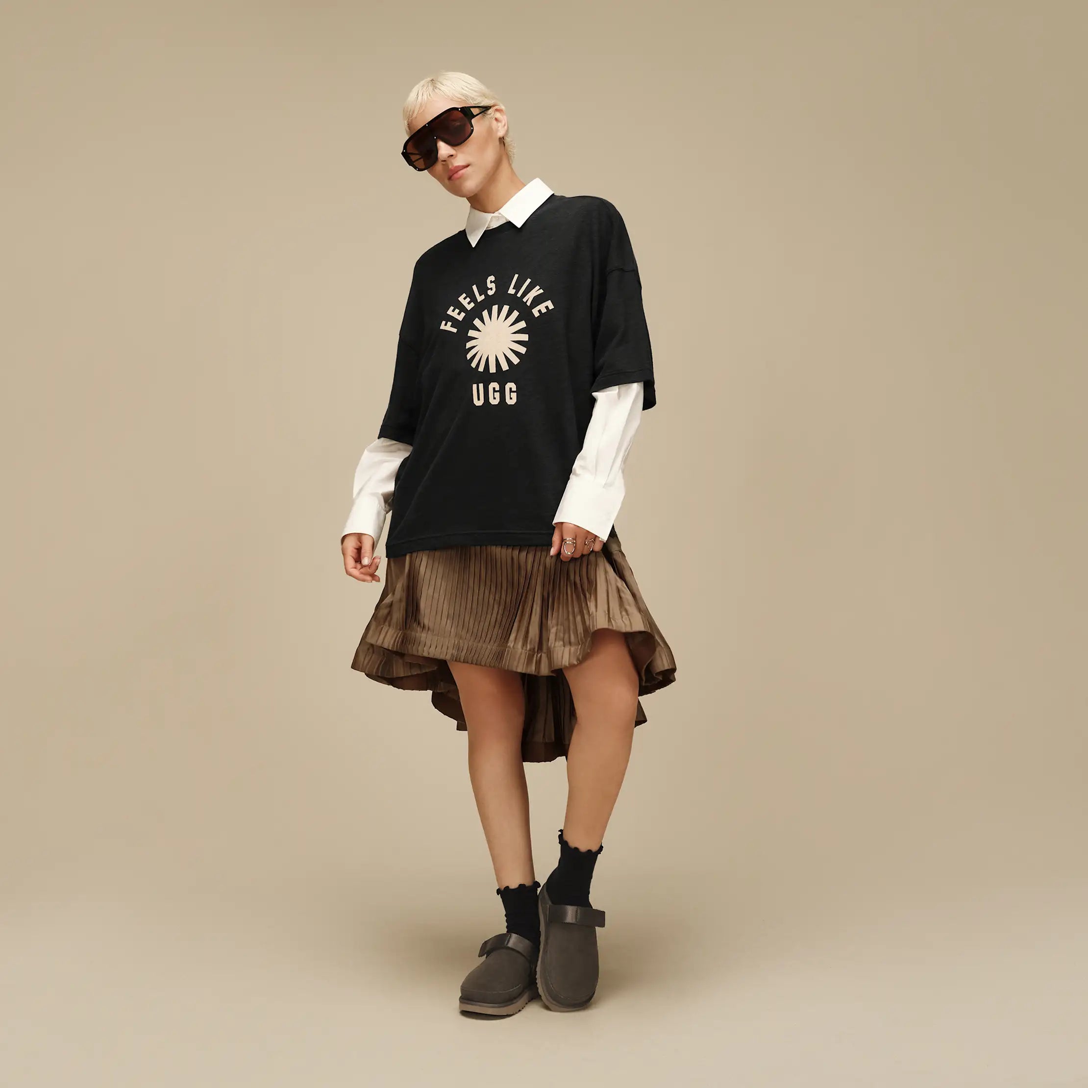 All Gender Feels Like UGG Tee - INK / CREAM