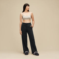 Women's Classic Straight-Leg Pant - BLACK