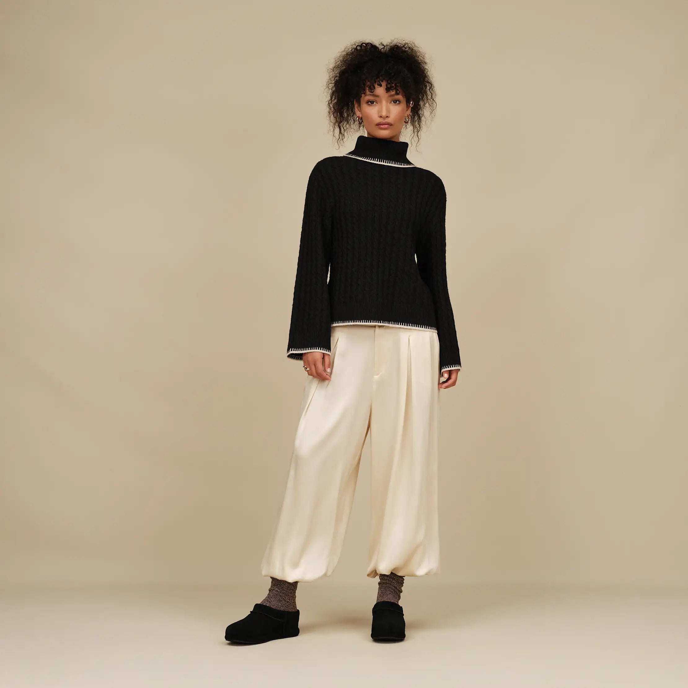 Women's Rylynn Turtleneck Sweater - BLACK
