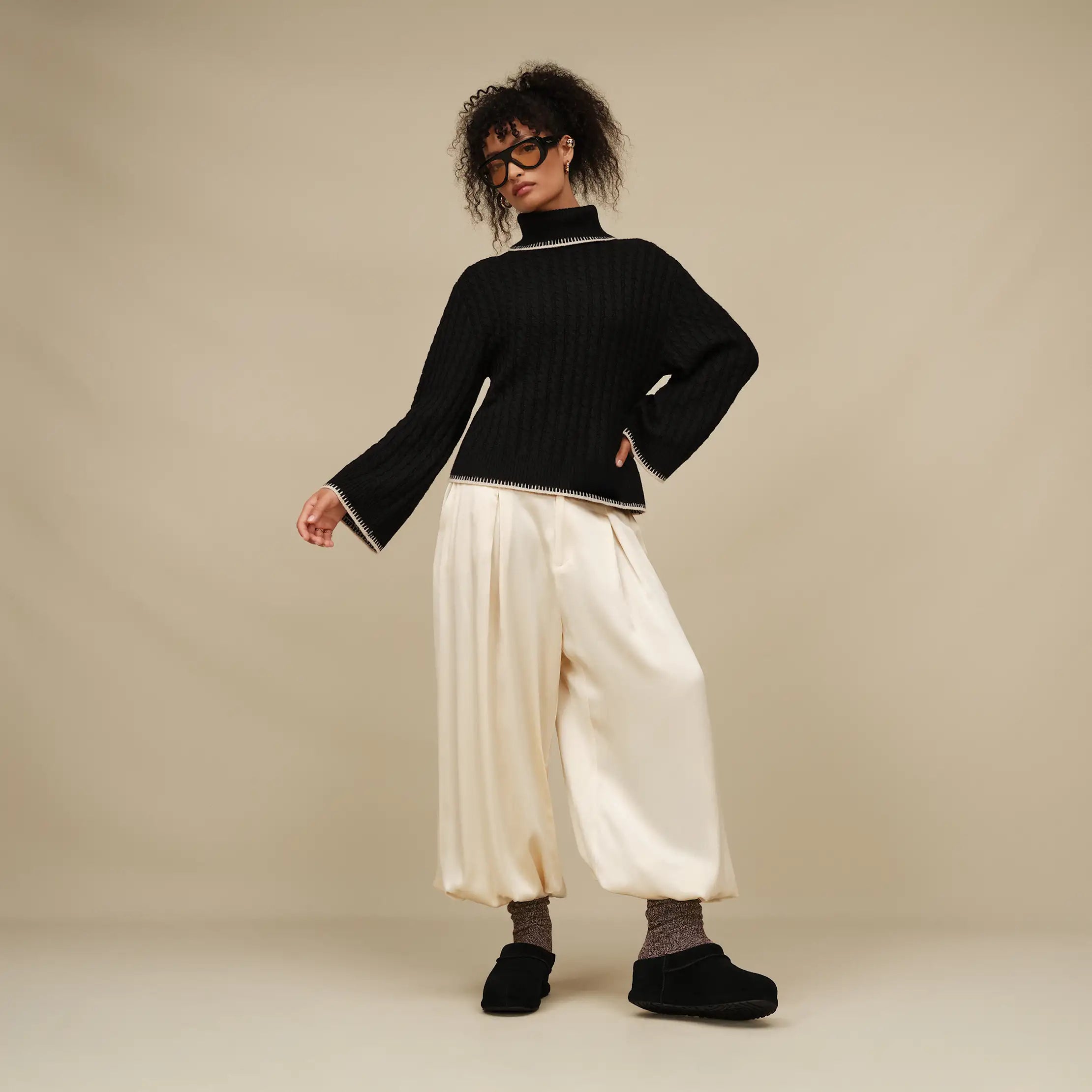 Women's Rylynn Turtleneck Sweater - BLACK