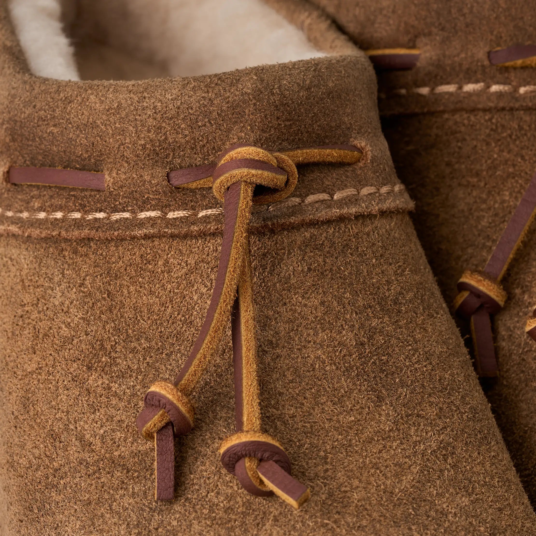 Women's Bucked Clog - CHESTNUT