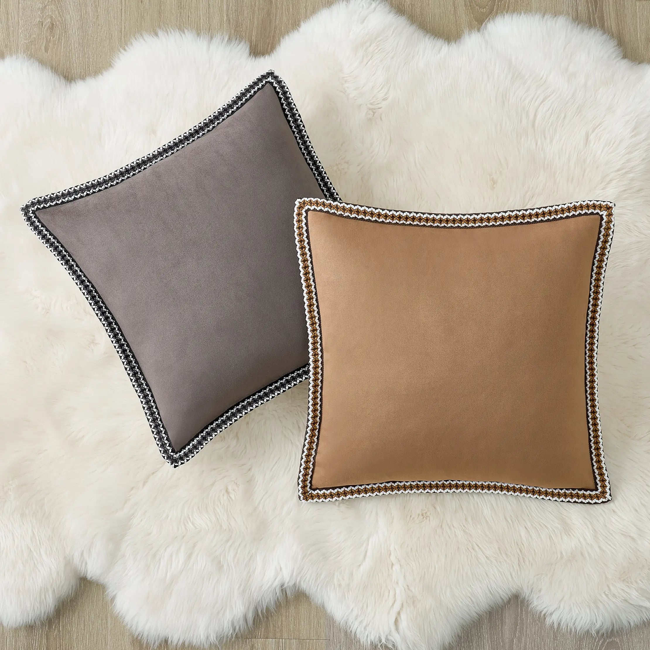Home Kirkwood Pillow 20" x 20" - CHESTNUT