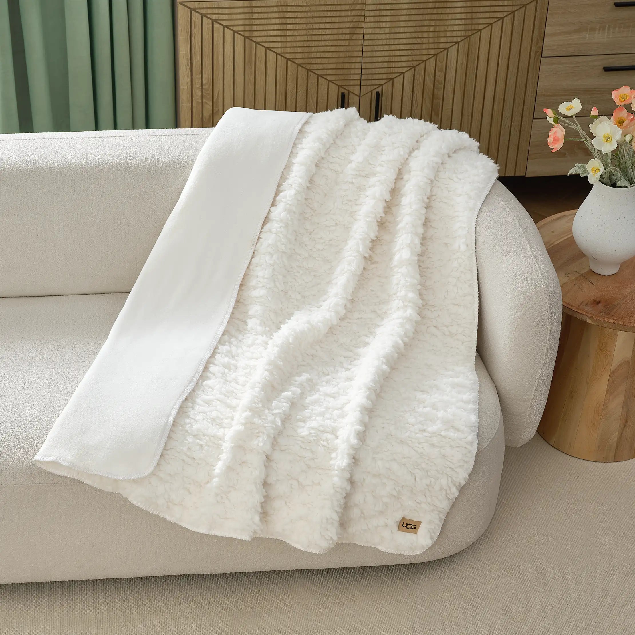 Home Shira Throw 50" x 70" - SNOW