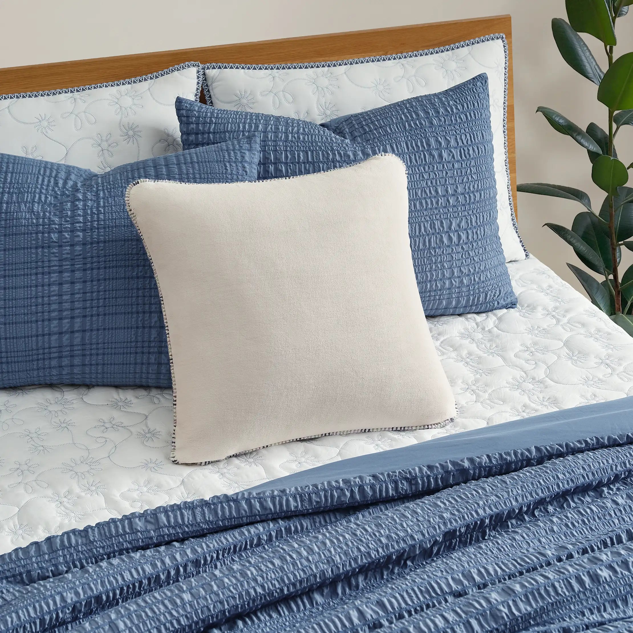 Home Color Stitch Coco Pillow 20"x20" - SNOW