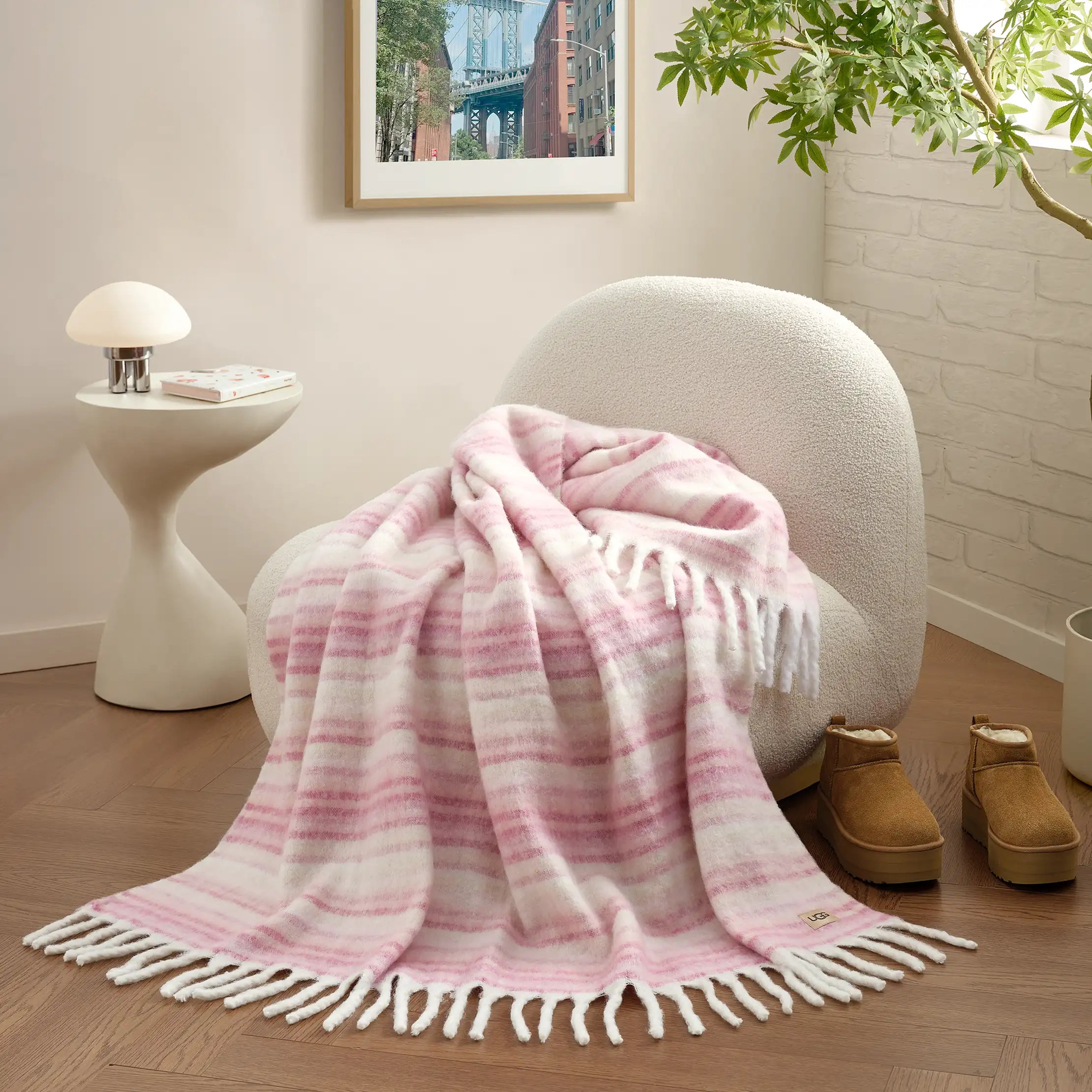Home Joana Throw 50"x70" - CRÈME / DUSTY ORCHID