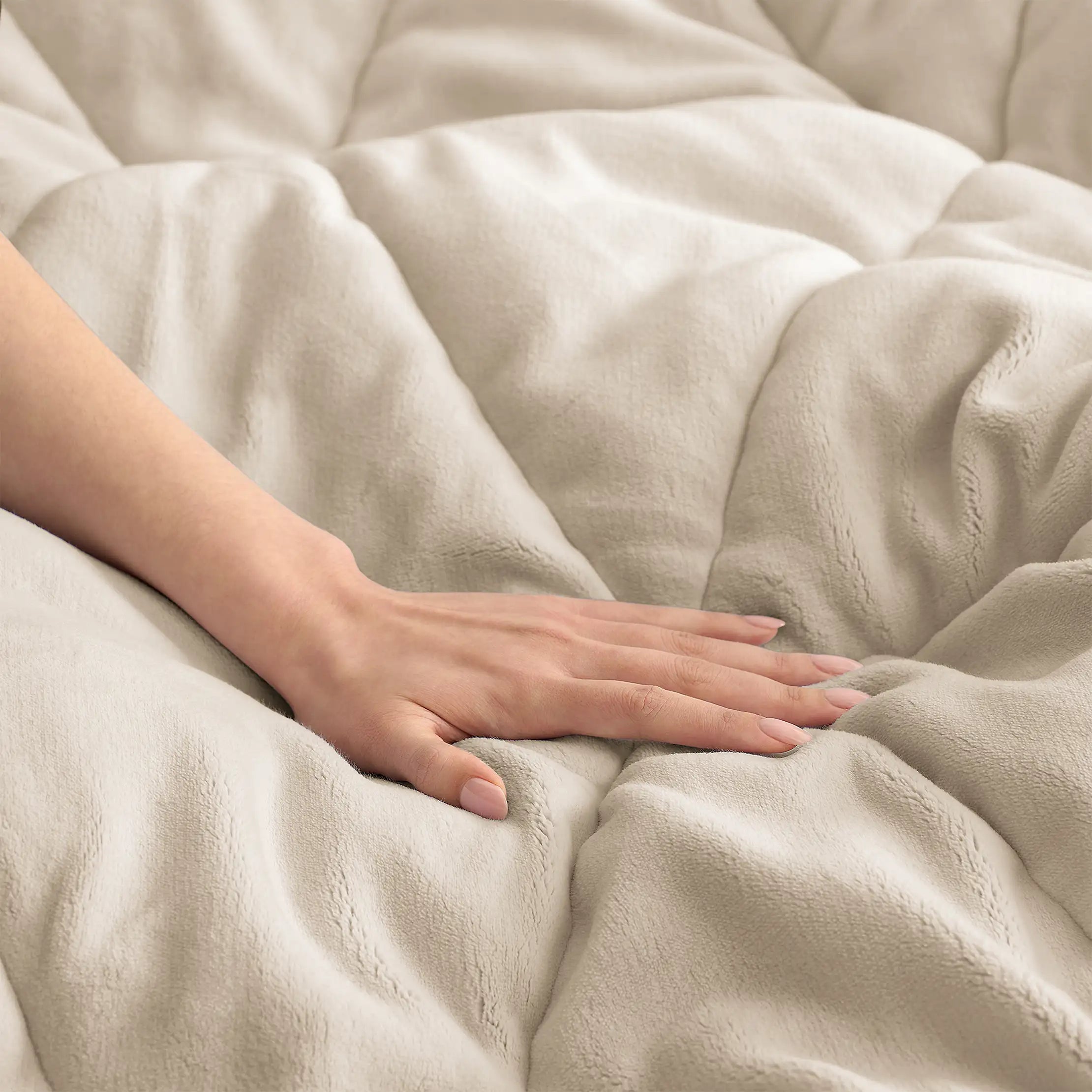 Home Avery Comforter Set F/Q - BIRCH