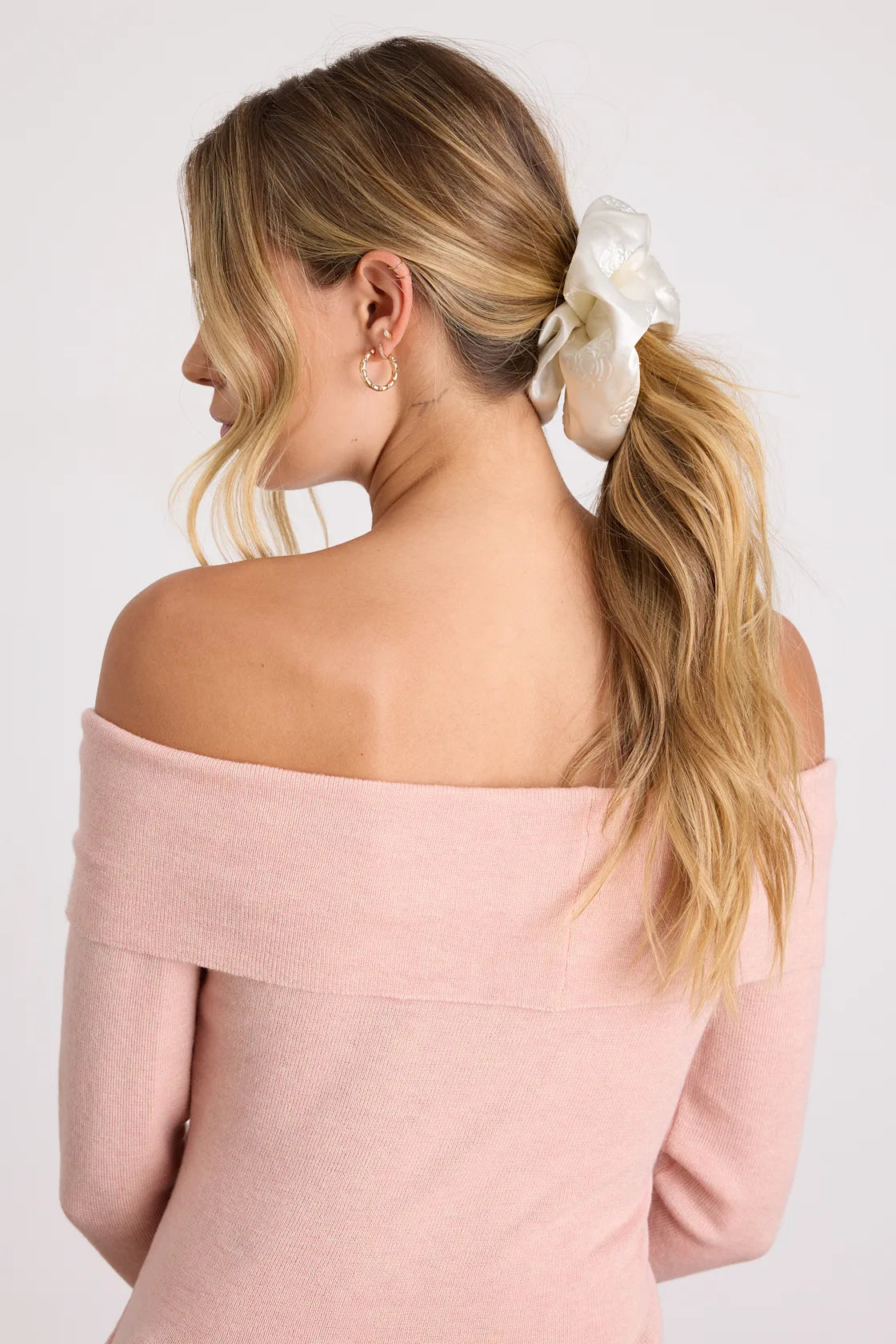 Johana Ivory and Charcoal Satin Floral Scrunchie Set