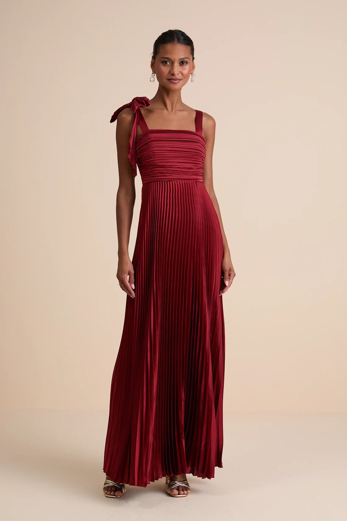 Gorgeous Purpose Emerald Satin Pleated Sleeveless Bow Maxi Dress