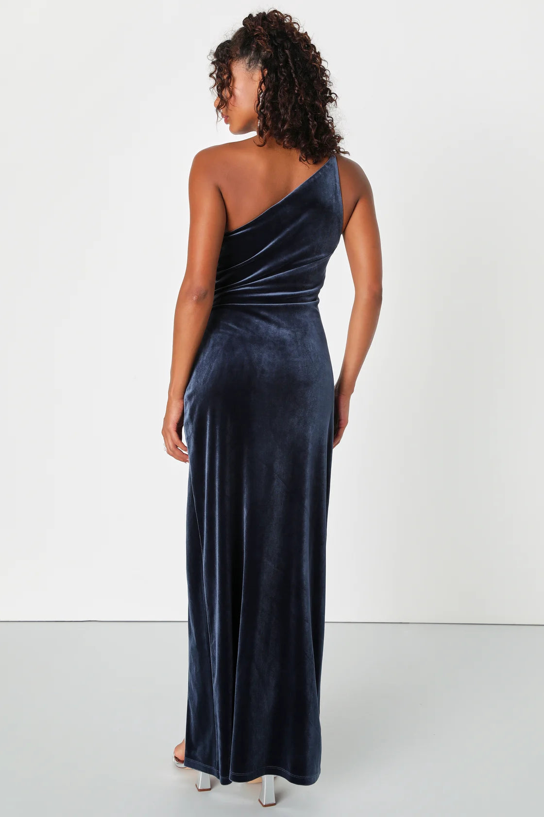 Elegant Era Olive Green Velvet One-Shoulder Maxi Dress