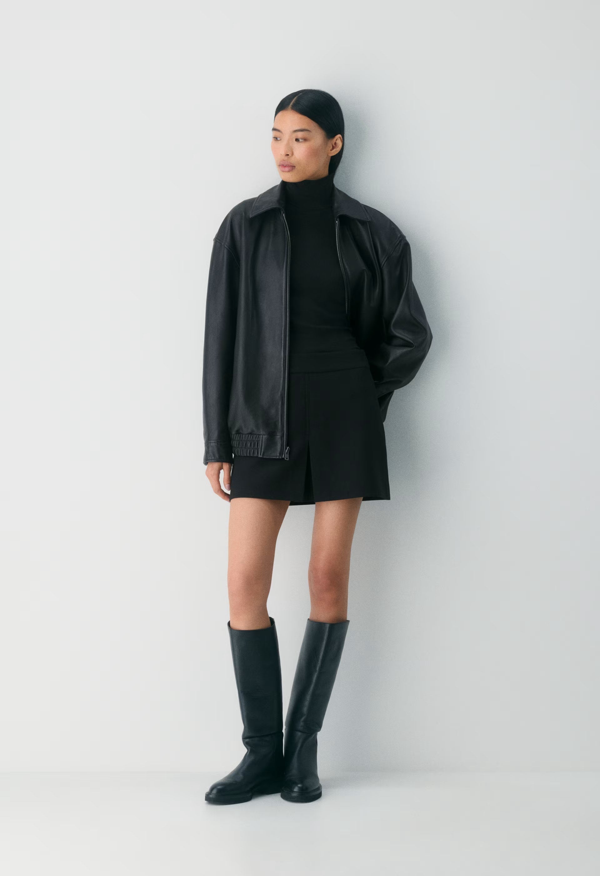 Only Turtleneck - BLACK