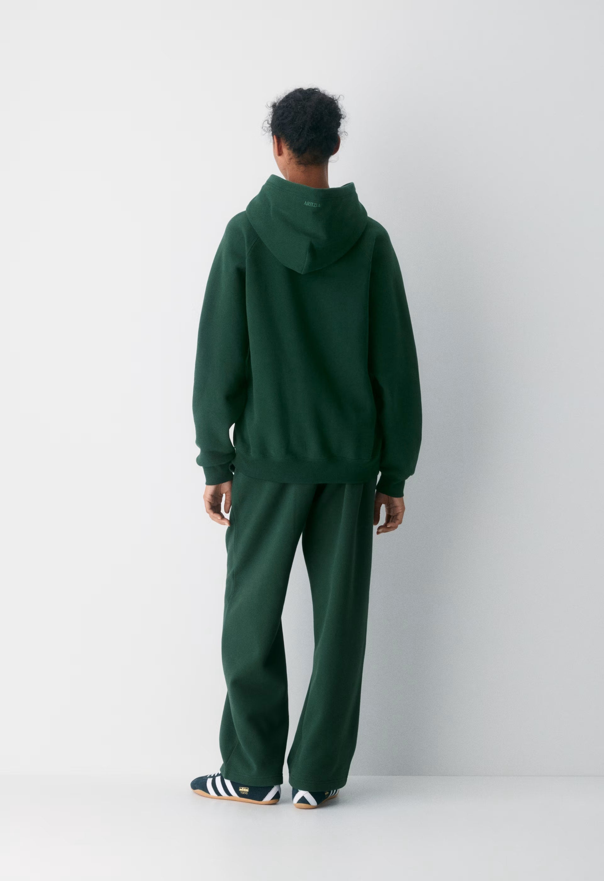 Cozy Sweatfleece Mega Raglan™ Hoodie - SCARAB