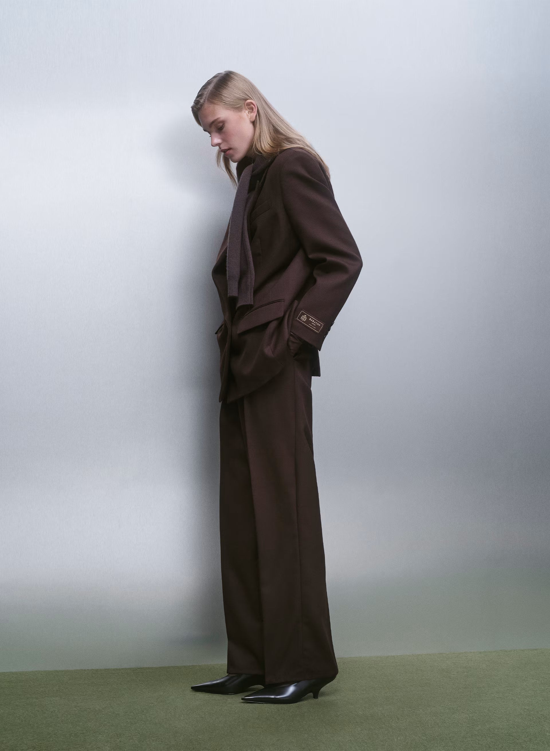 Bare Cashmere Bloor Sweater - RICH MOCHA BROWN