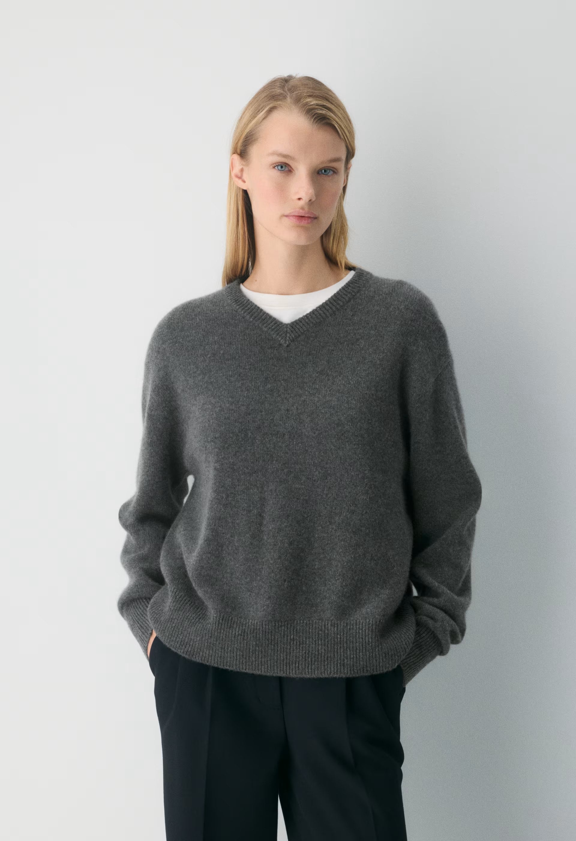 Essential Cashmere Context Sweater - HEATHER CHARCOAL