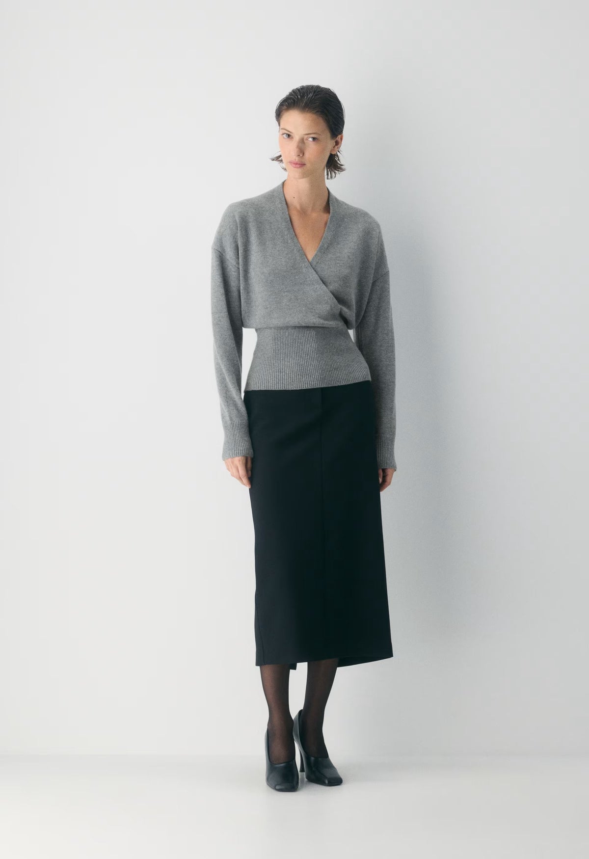 Atticus Merino Wool Sweater - HEATHER DARK GREY