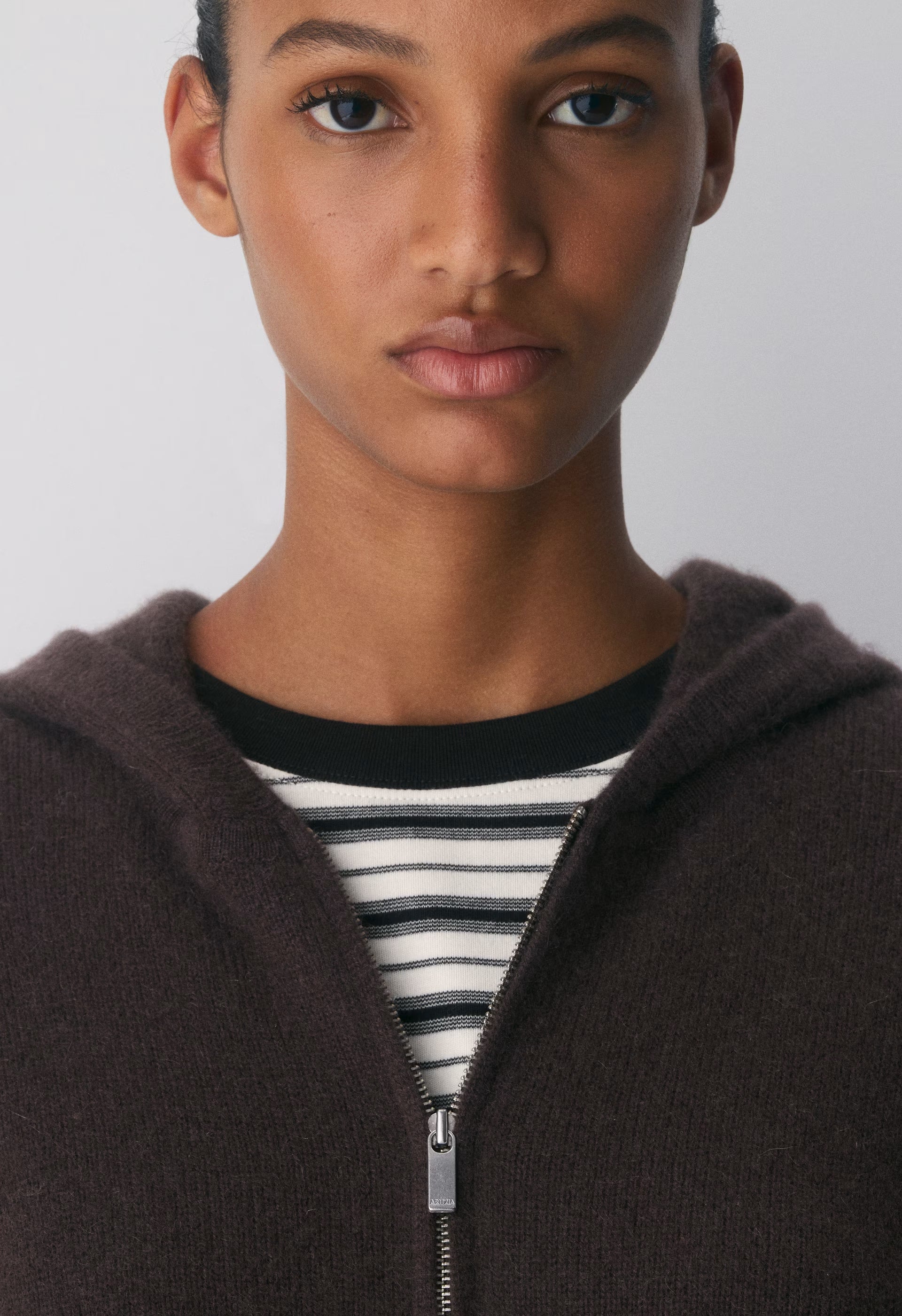 Essential Cashmere Idyllic Zip Hoodie - RICH MOCHA BROWN