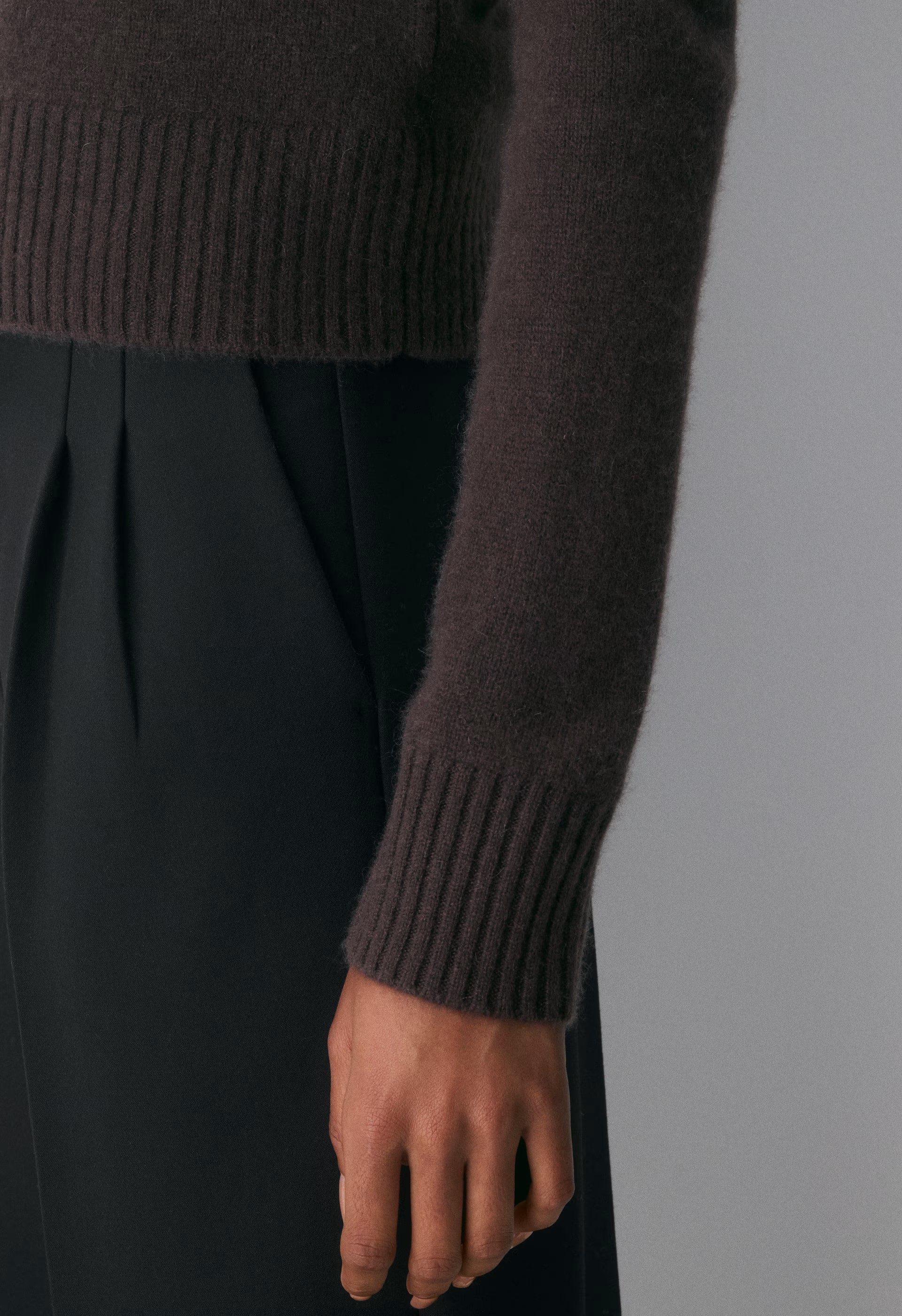 Essential Cashmere Idyllic Zip Hoodie - RICH MOCHA BROWN