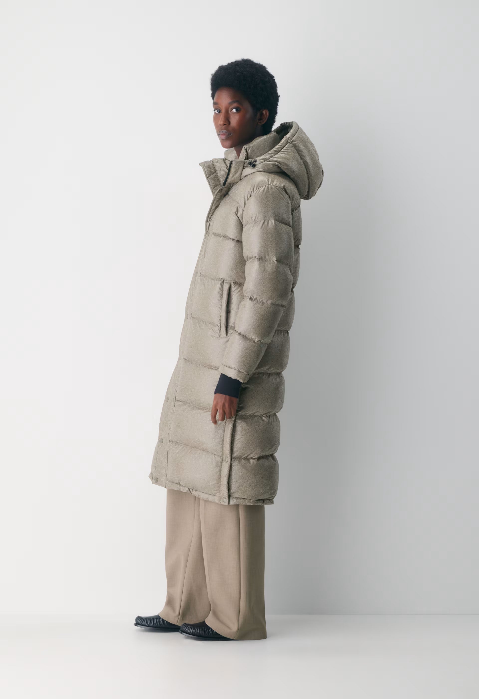 The Super Puff™ Long - Hi-Gloss - MODERN TAUPE
