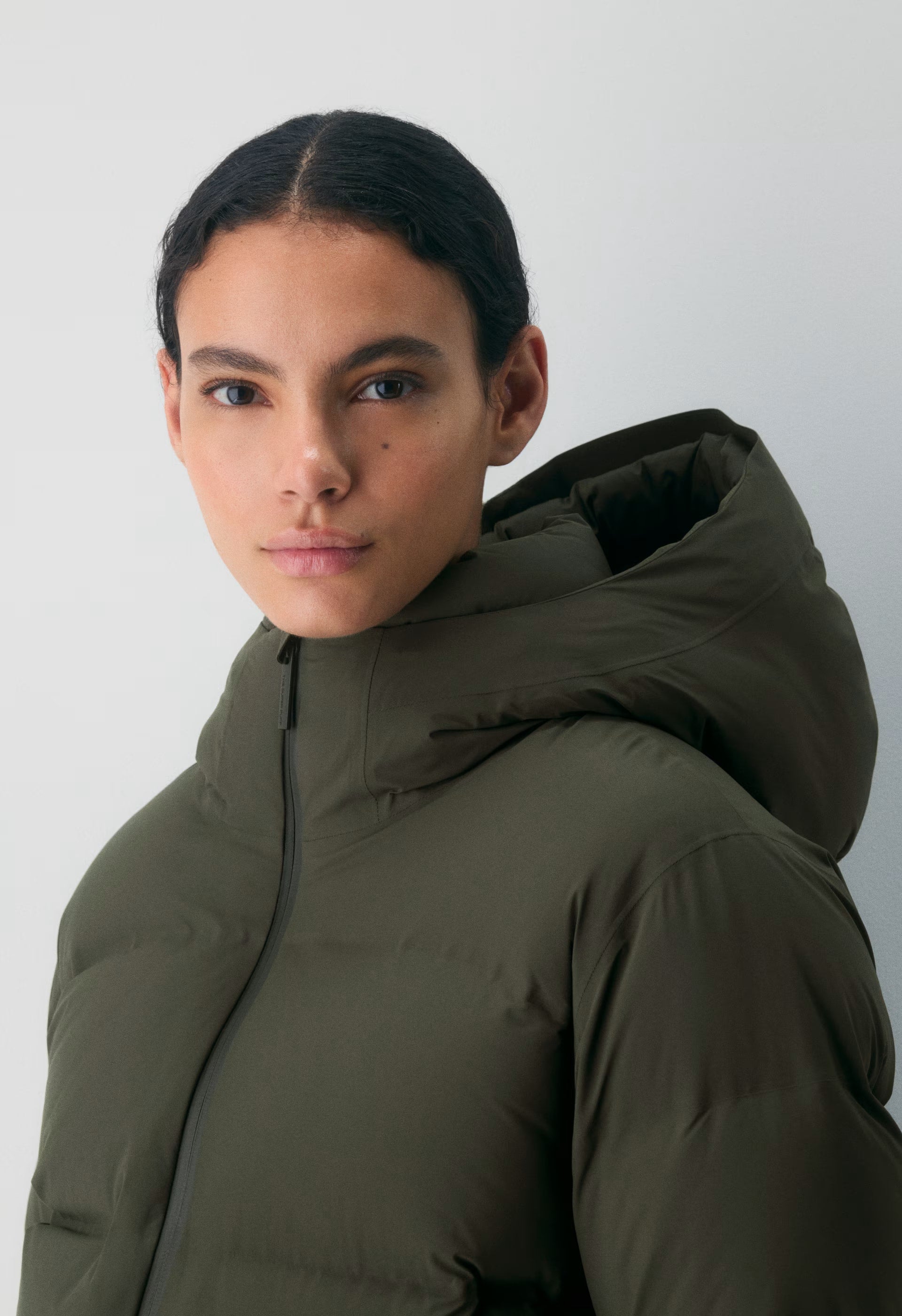 The Super Puff₂O™ Shorty - Rainstop™ - FLINT GREEN