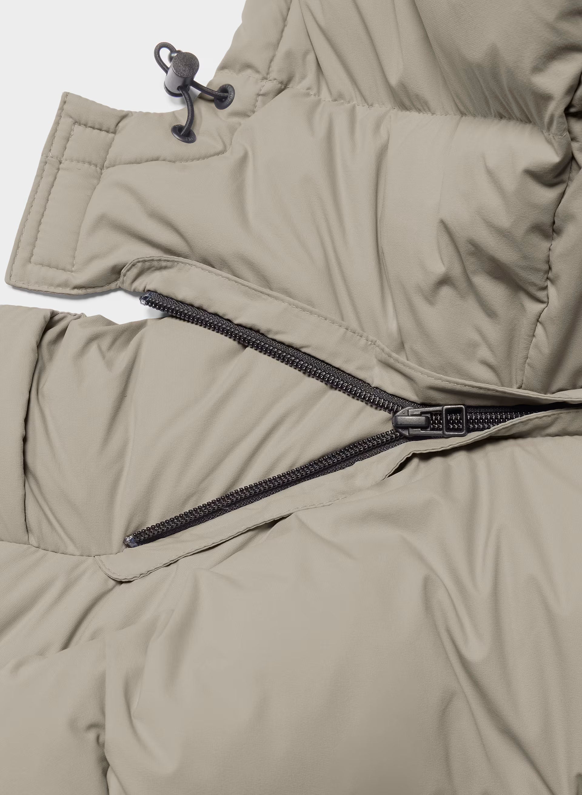 The SuperPuff™ LoHip Vest - cliMATTE™ - MODERN TAUPE