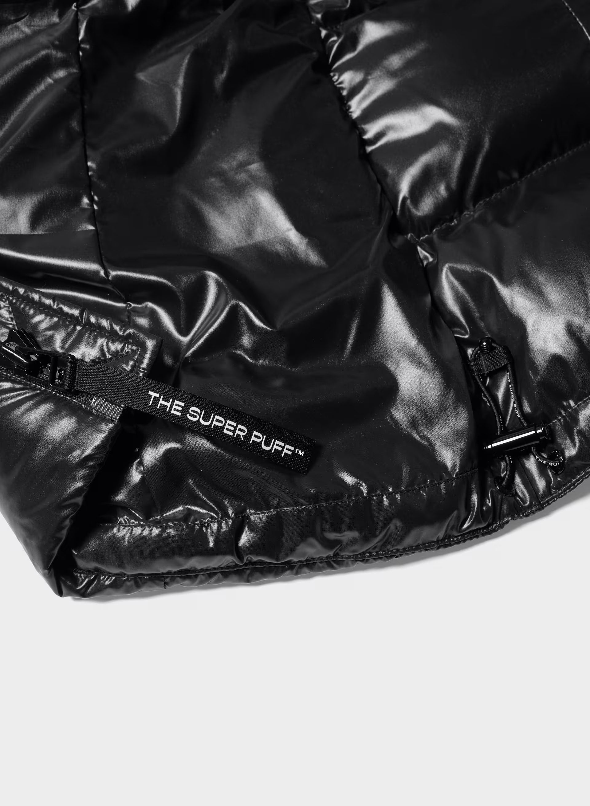 The SuperSnug Puff™ Mid - Hi-Gloss - BLACK/BLACK