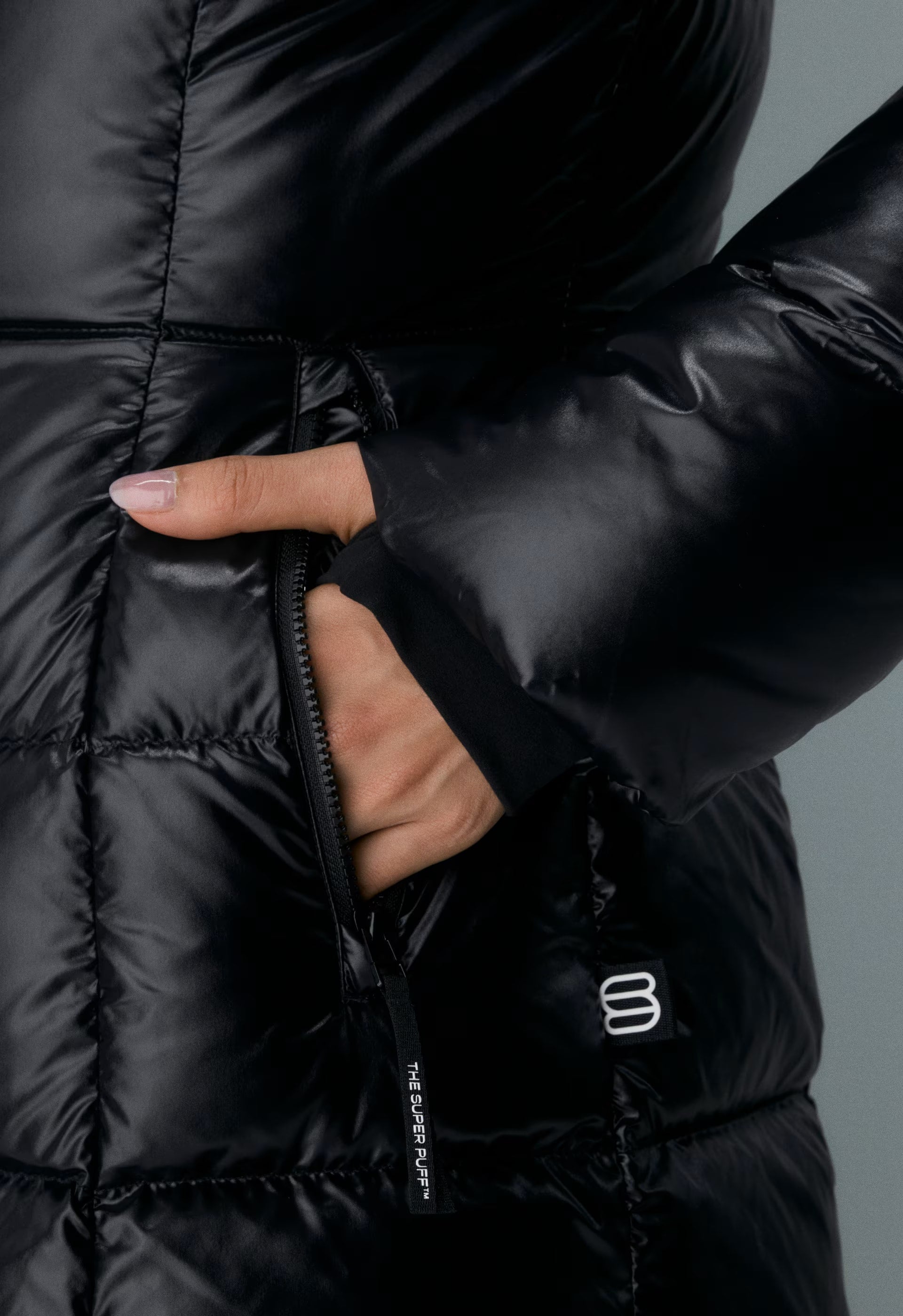 The SuperSnug Puff™ Long - cliMATTE™ - Hi-Gloss - BLACK/BLACK