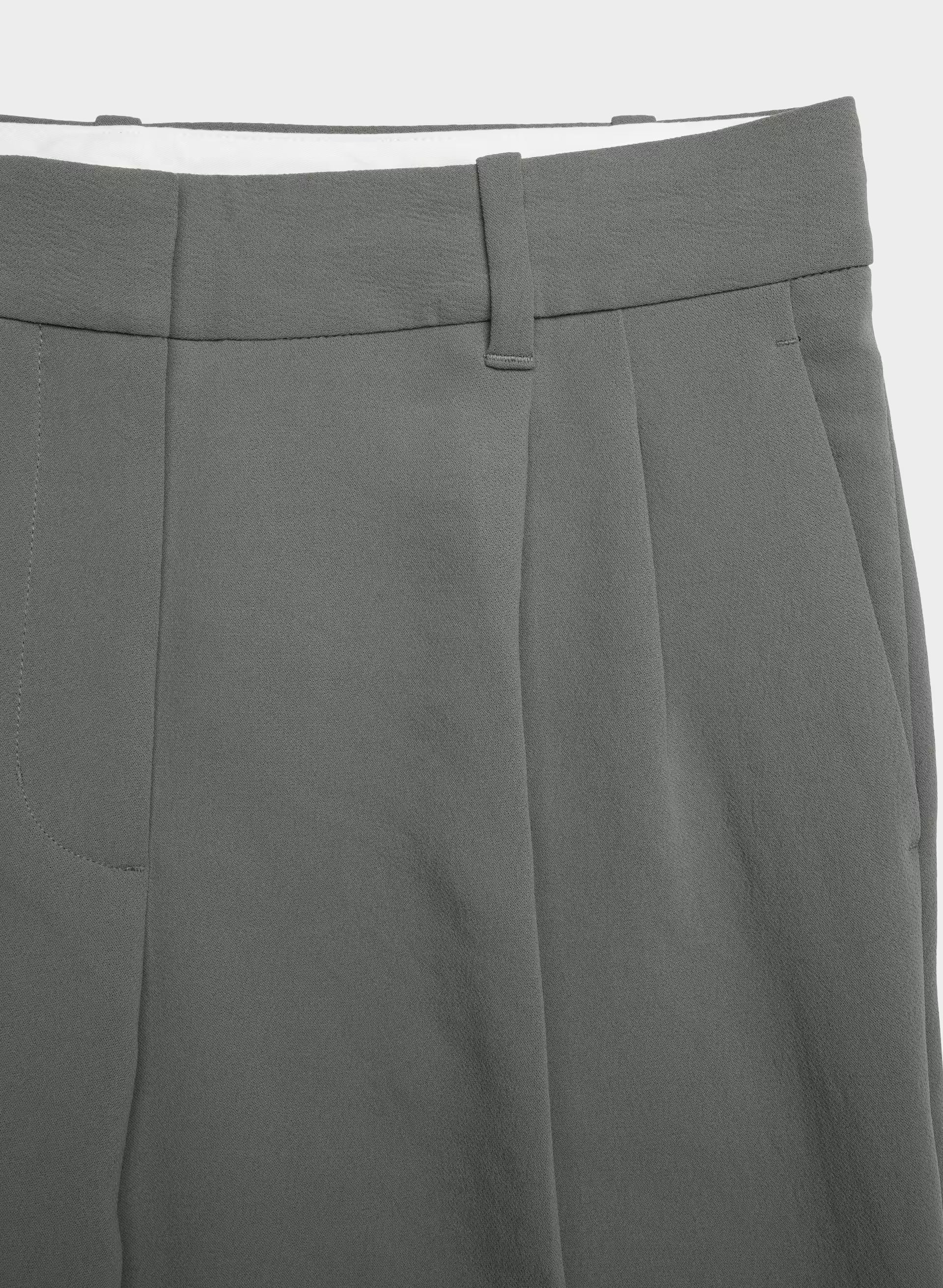 The Effortless Pant™ Lo-Rise - Crepette™ - DARK GREY
