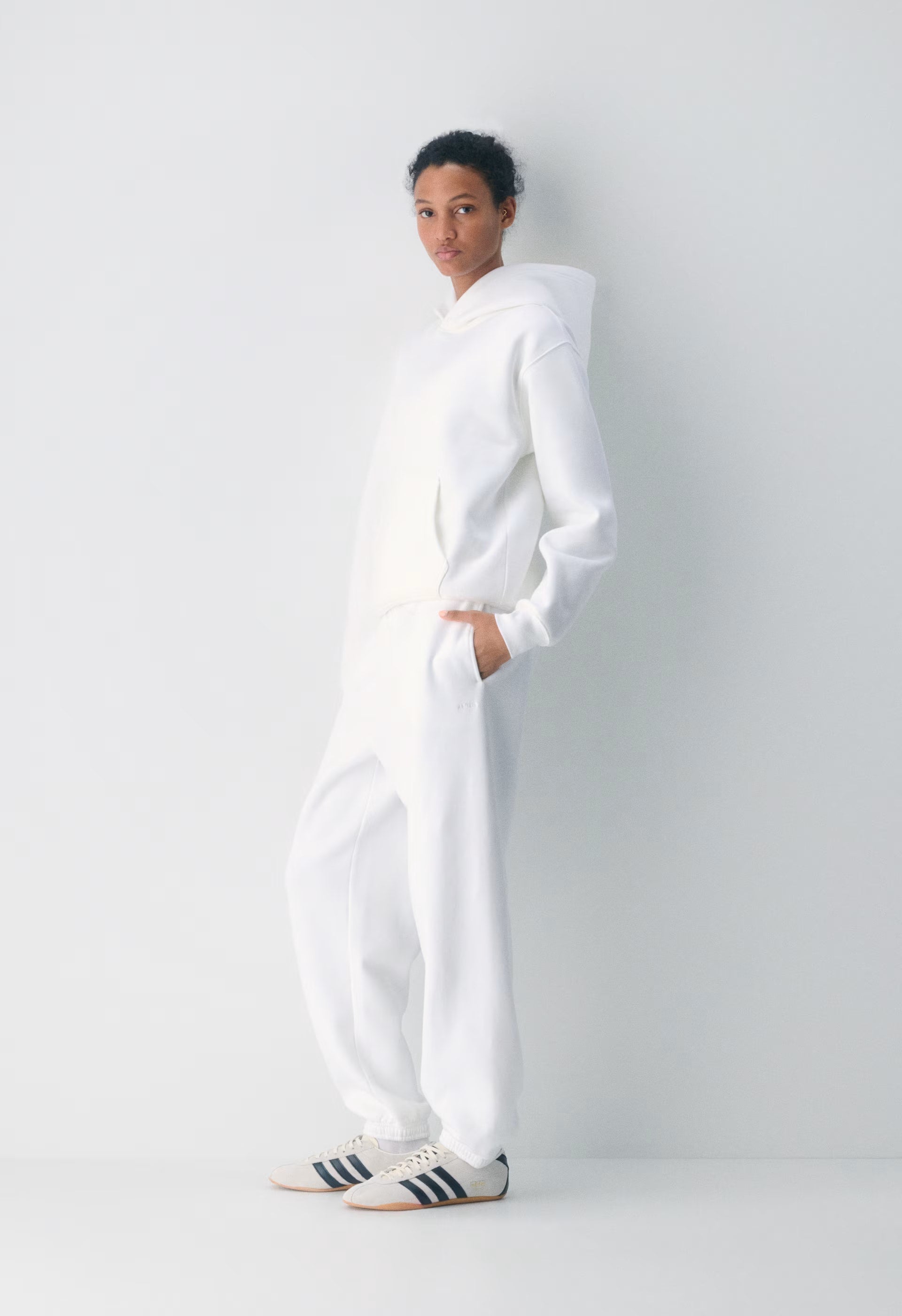 Cozy Sweatfleece Mega Jogger - WHITE