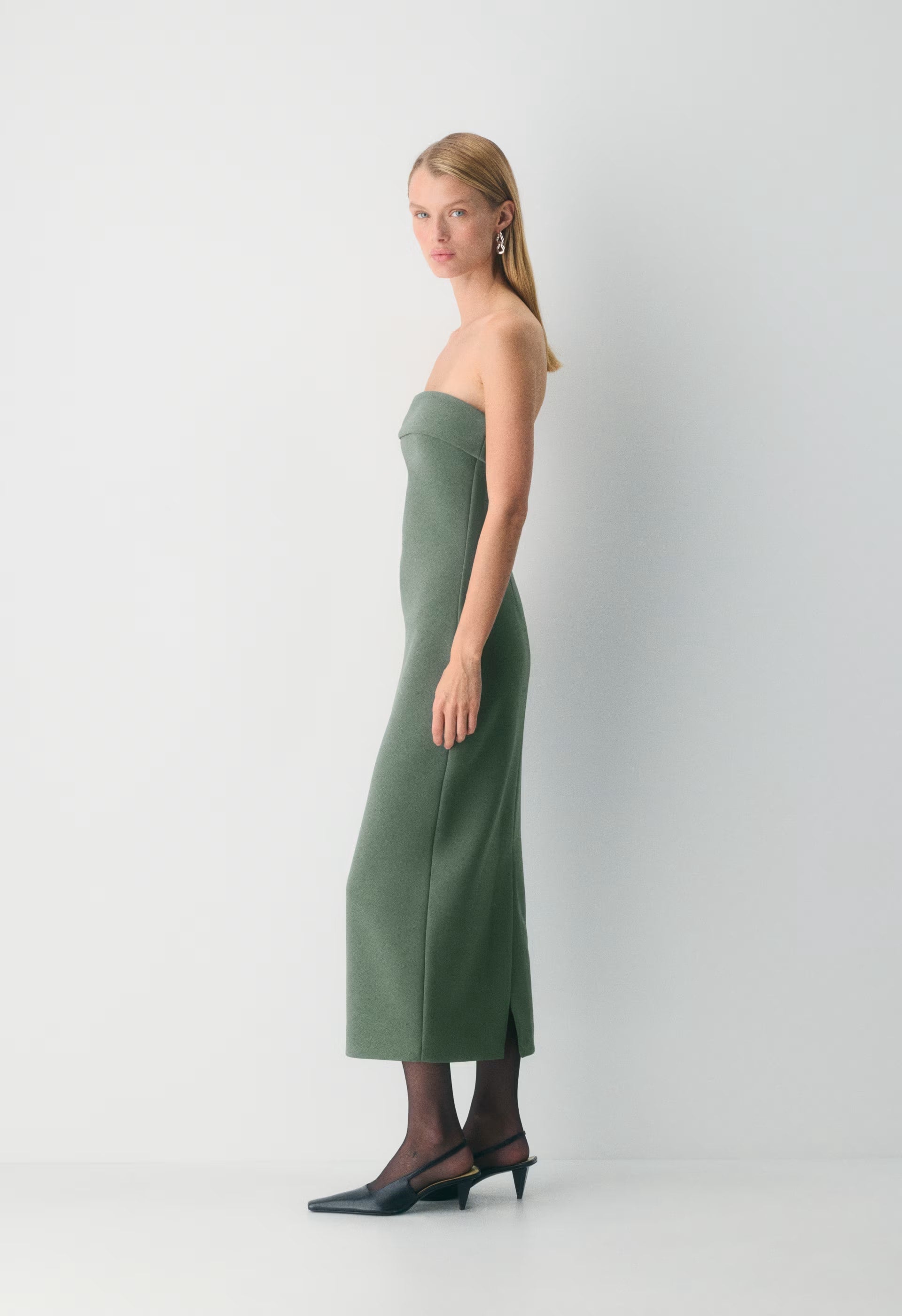 FigureKnit™ Eyecatcher Dress - SAGESSE