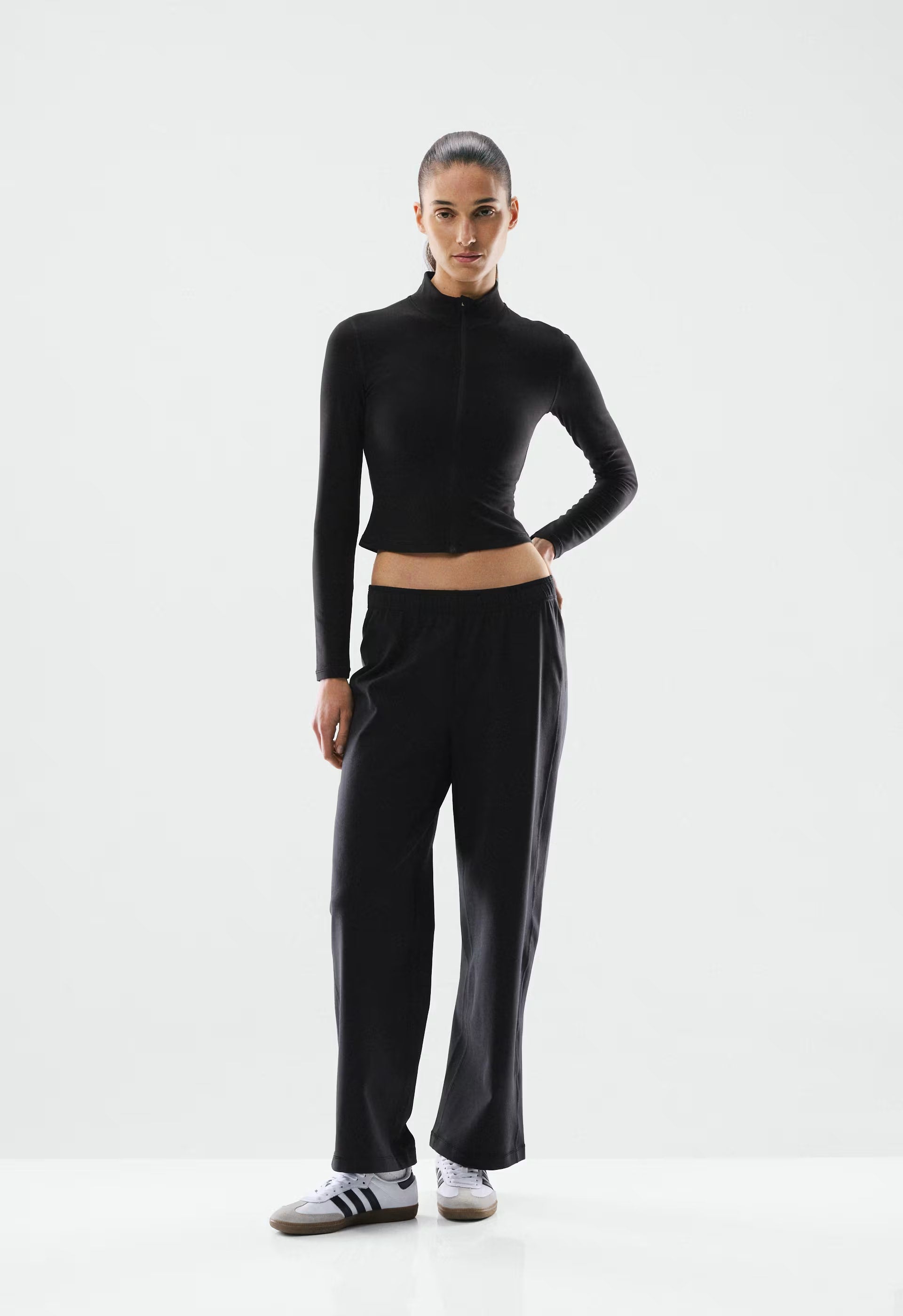 BUTTER Limit Zip-Up - BLACK
