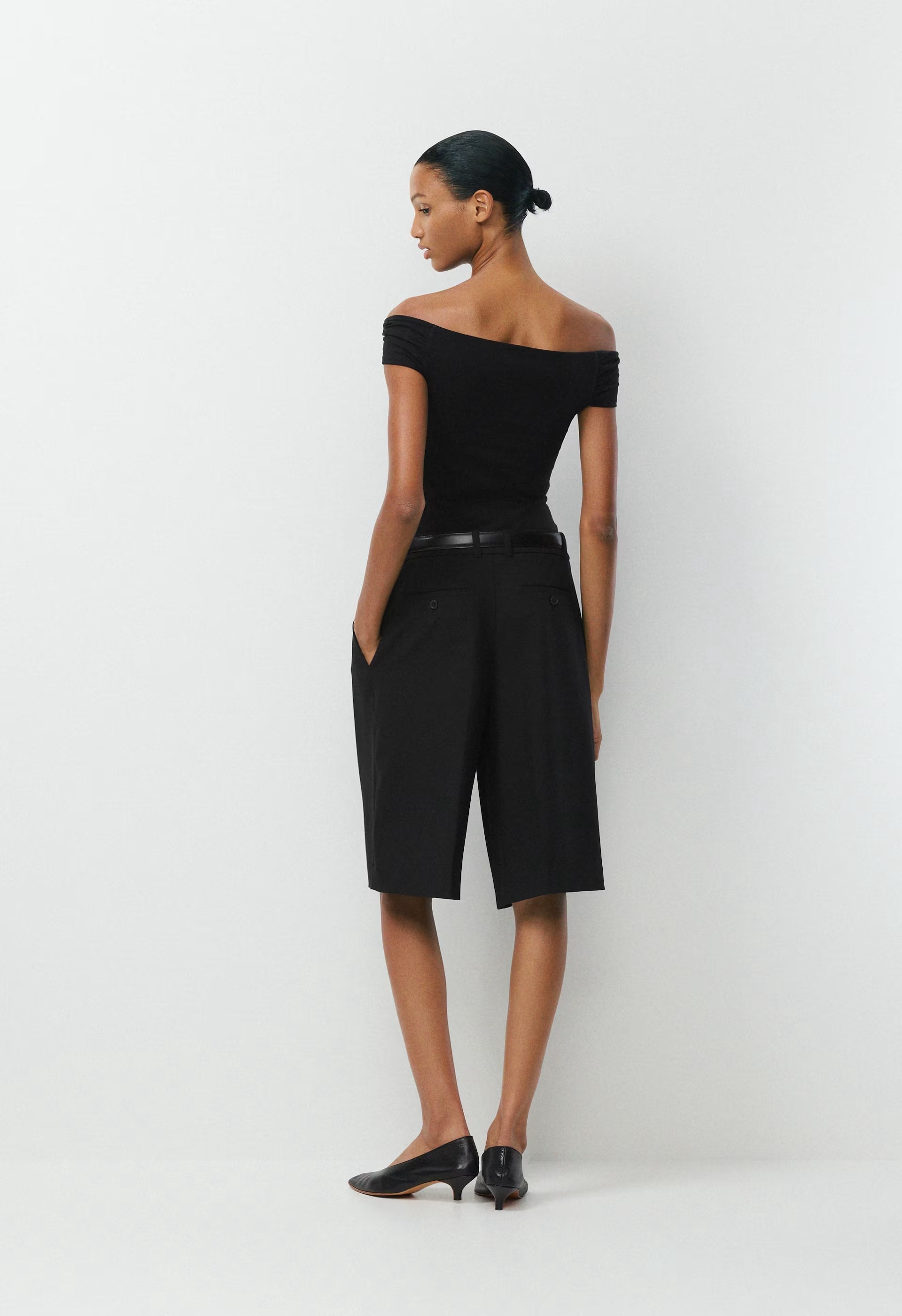 Casual Contour Ravish Top - BLACK