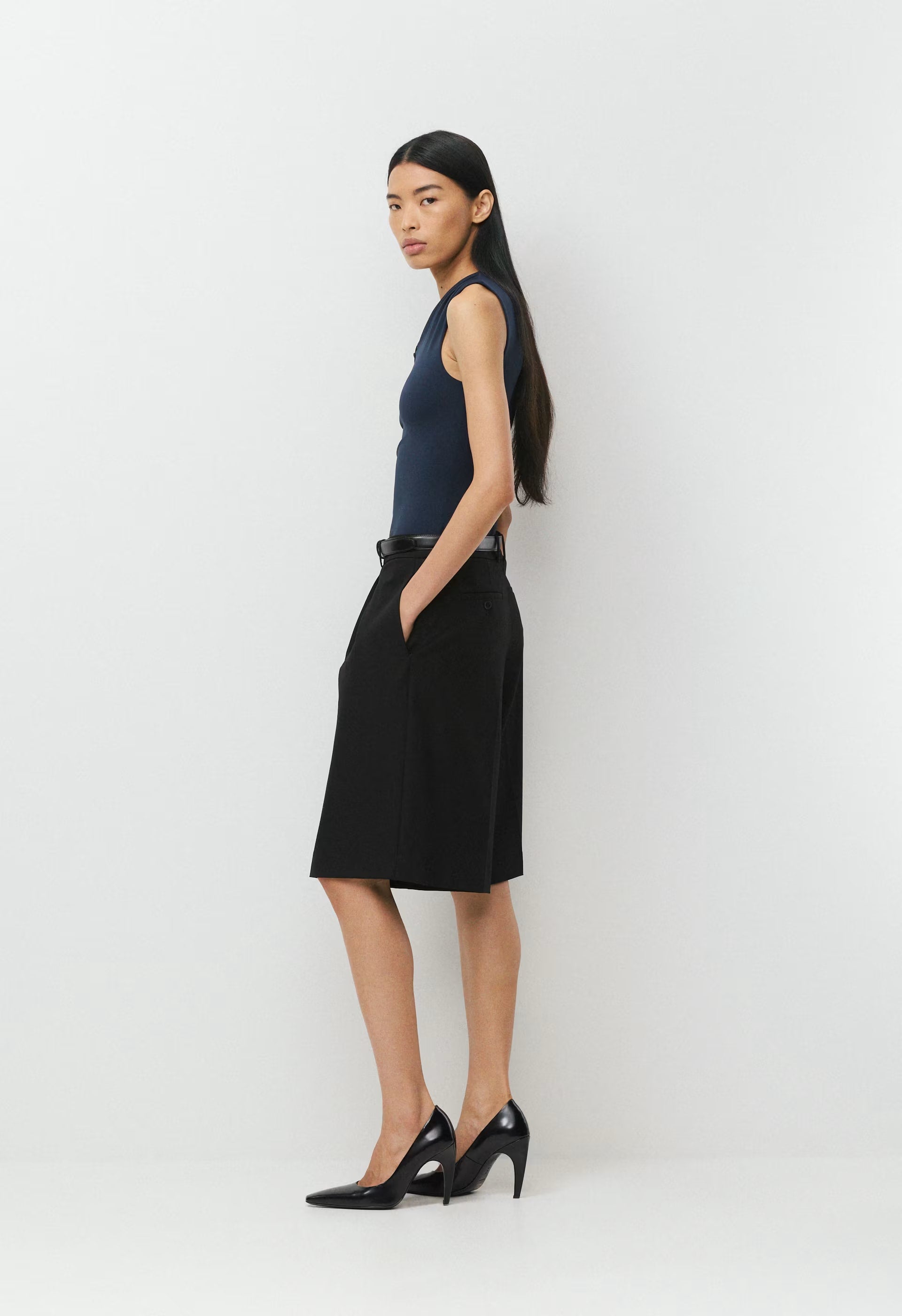 Original Contour Enchant Top - ADMIRAL