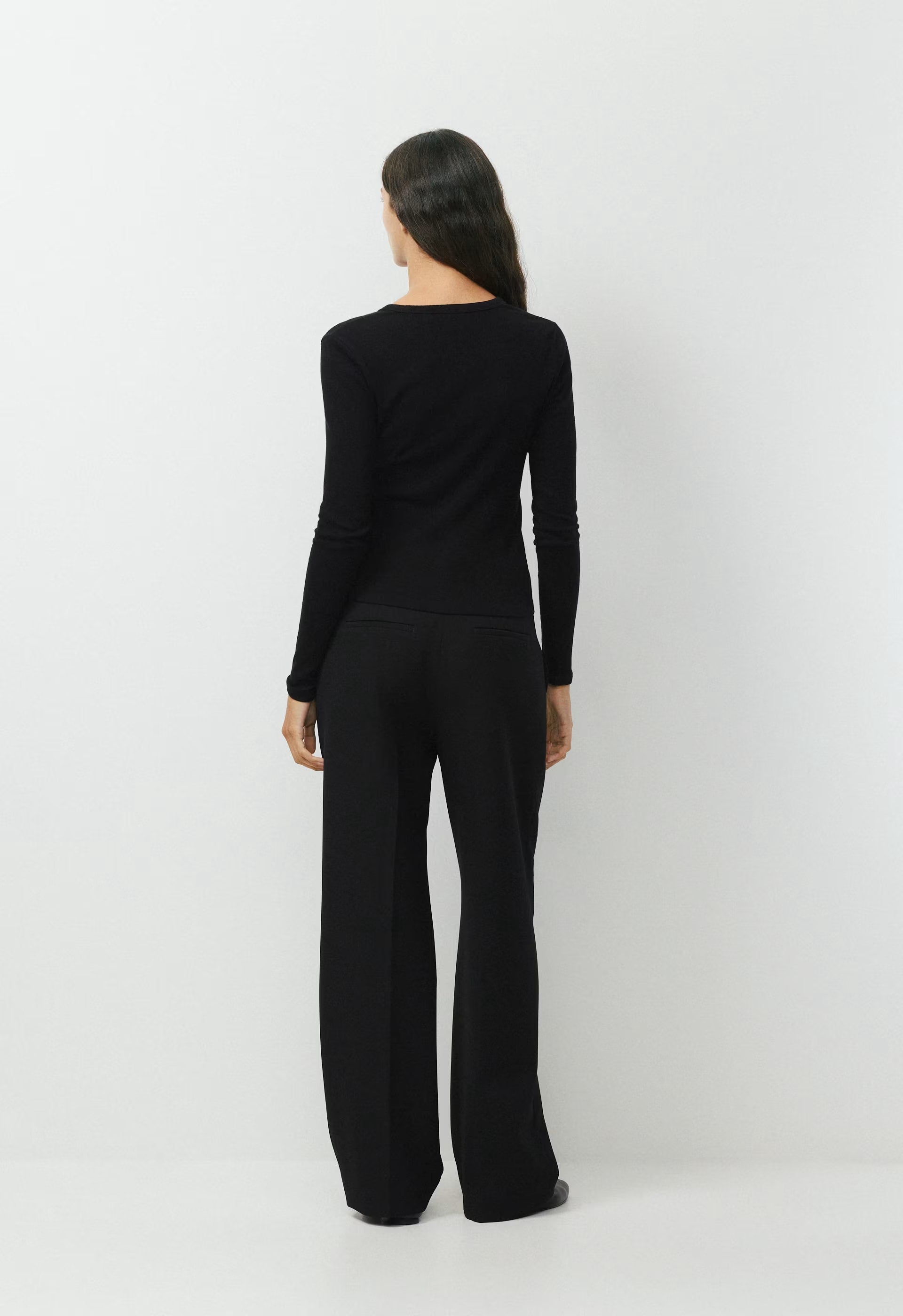 HomeStretch™ Rib Drift Longsleeve - BLACK