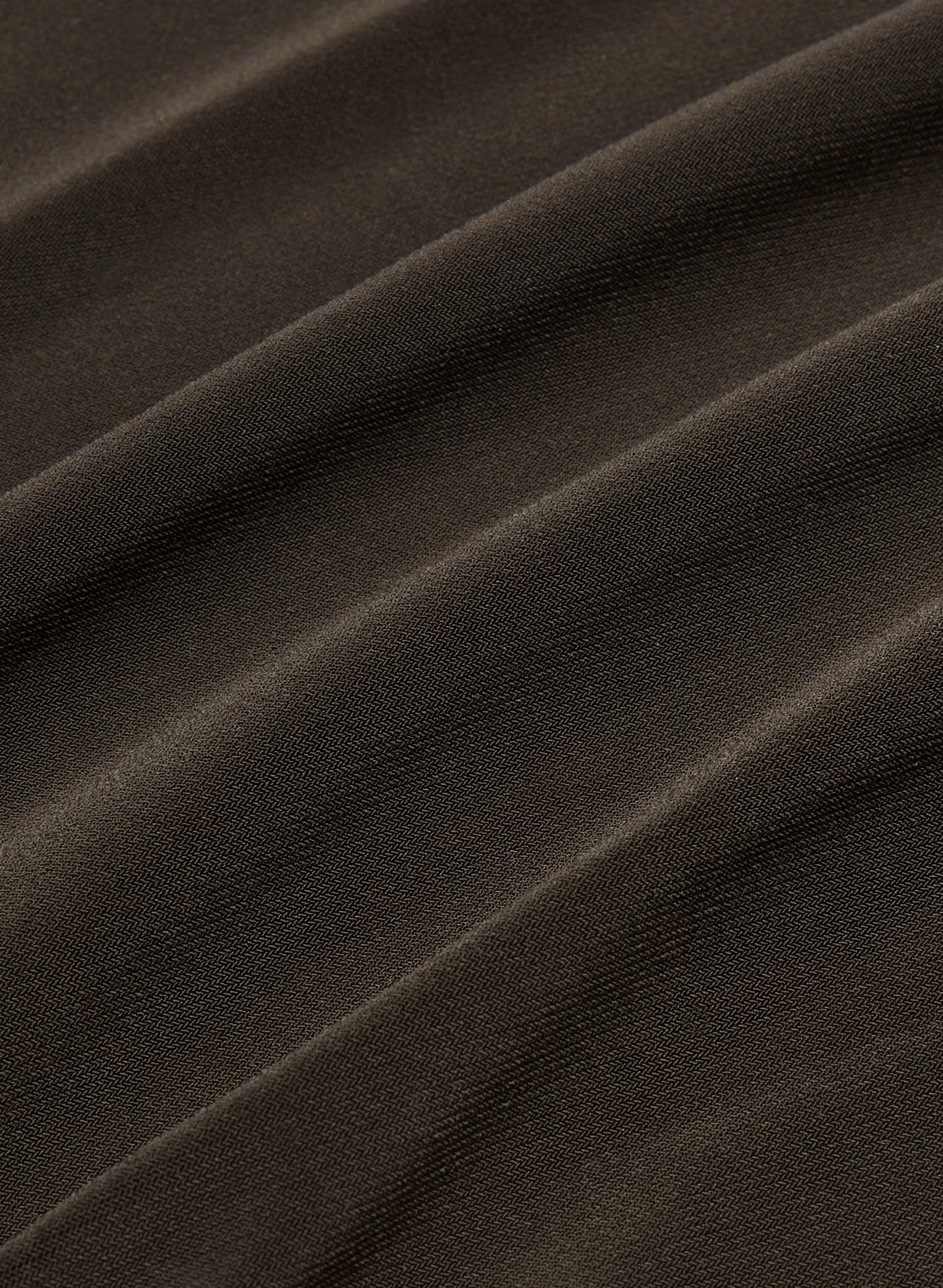 Smooth Matter™ Gallery Top - CACAO NIB BROWN