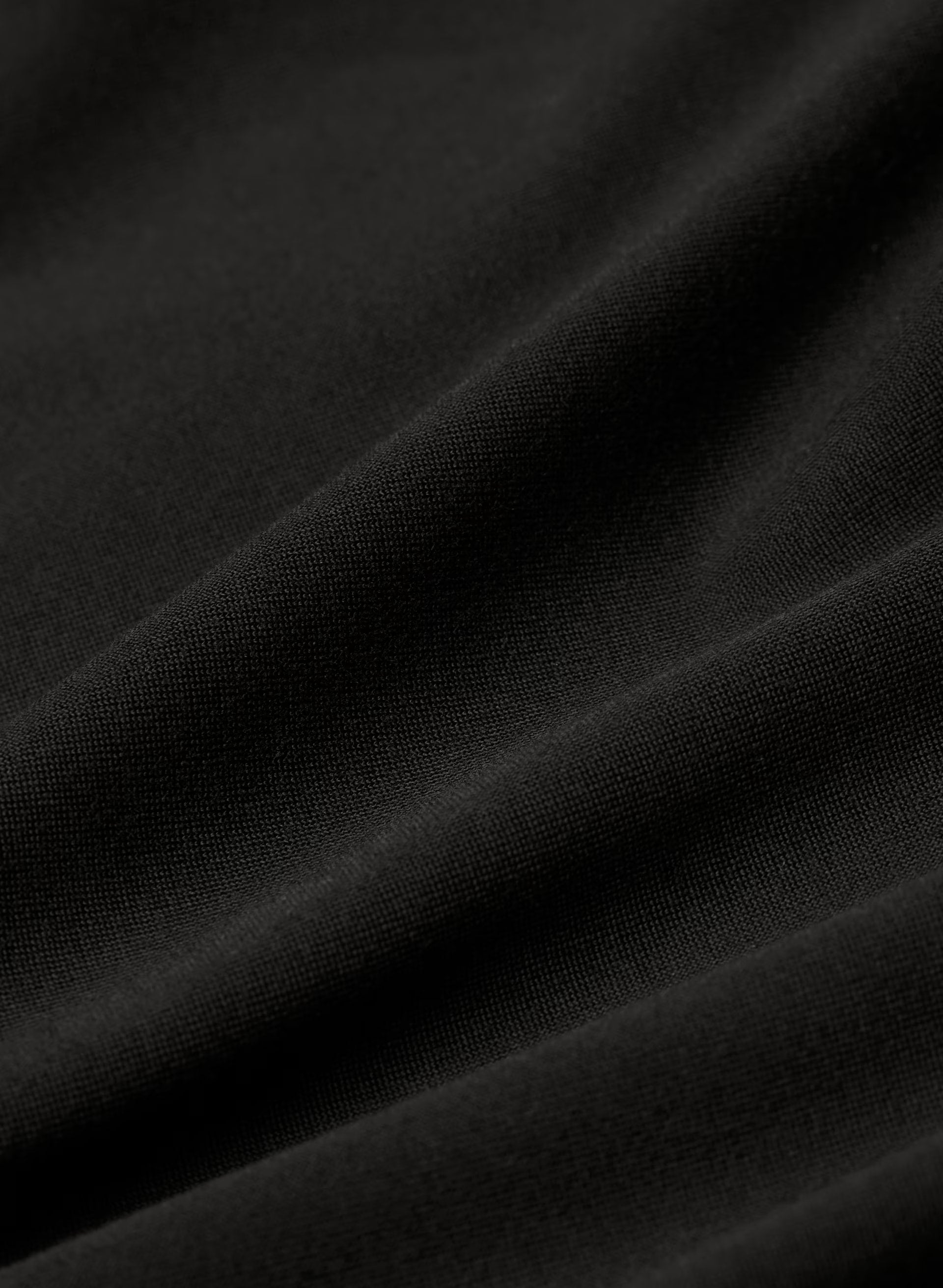 AirBUTTER™ Repose Longsleeve - BLACK