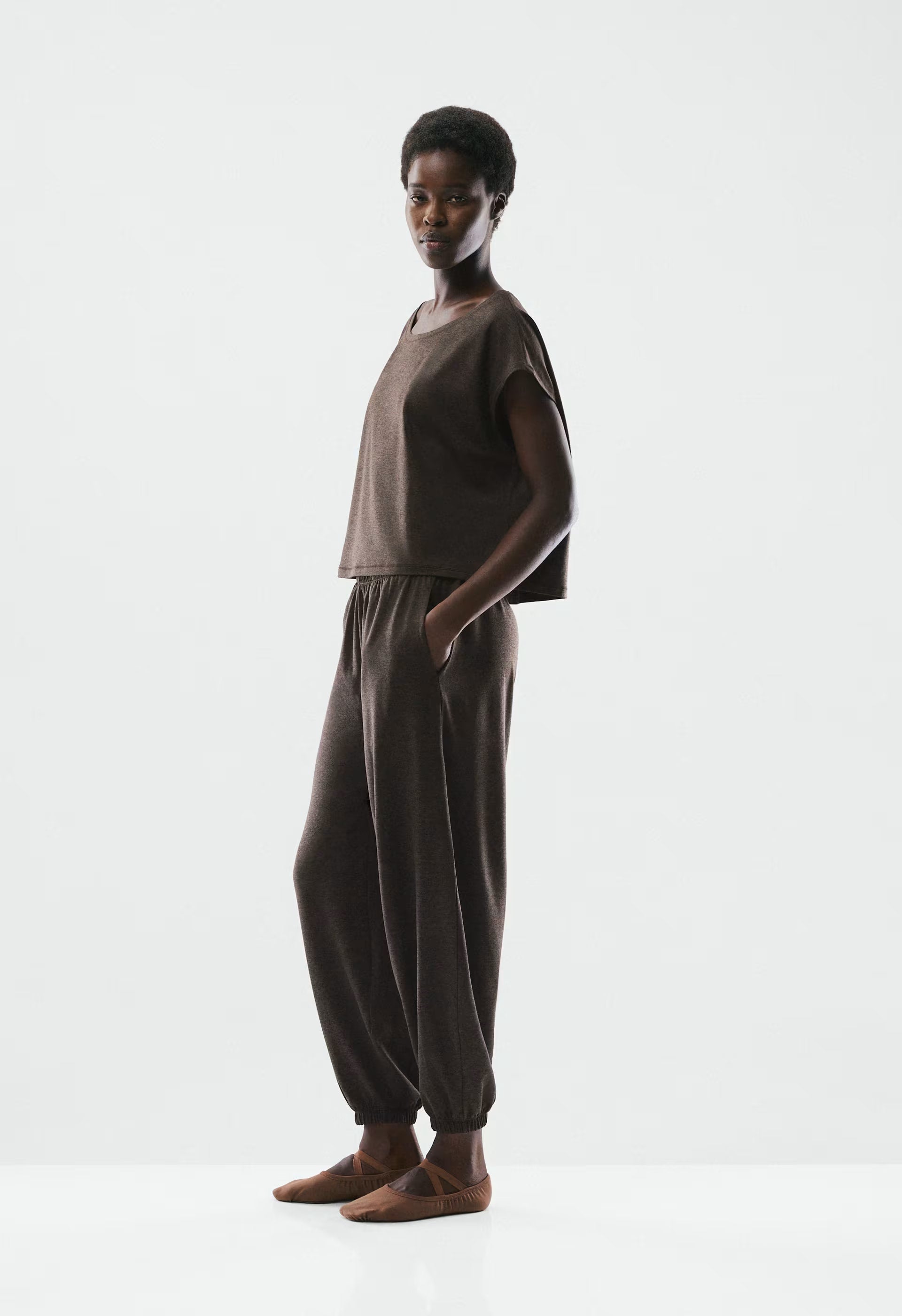 SoftBound™ Position T-Shirt - HTHR CACAO NIB BROWN