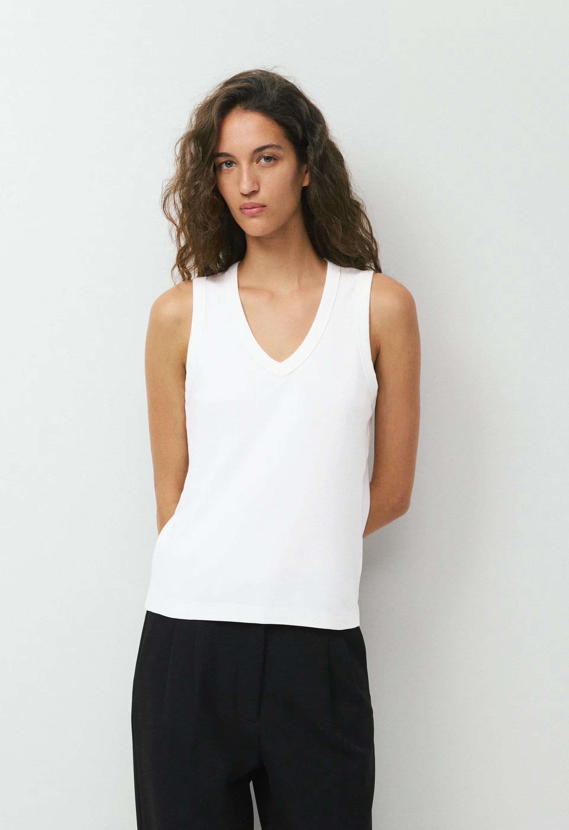 InterLock Cotton Foyer Top - WHITE