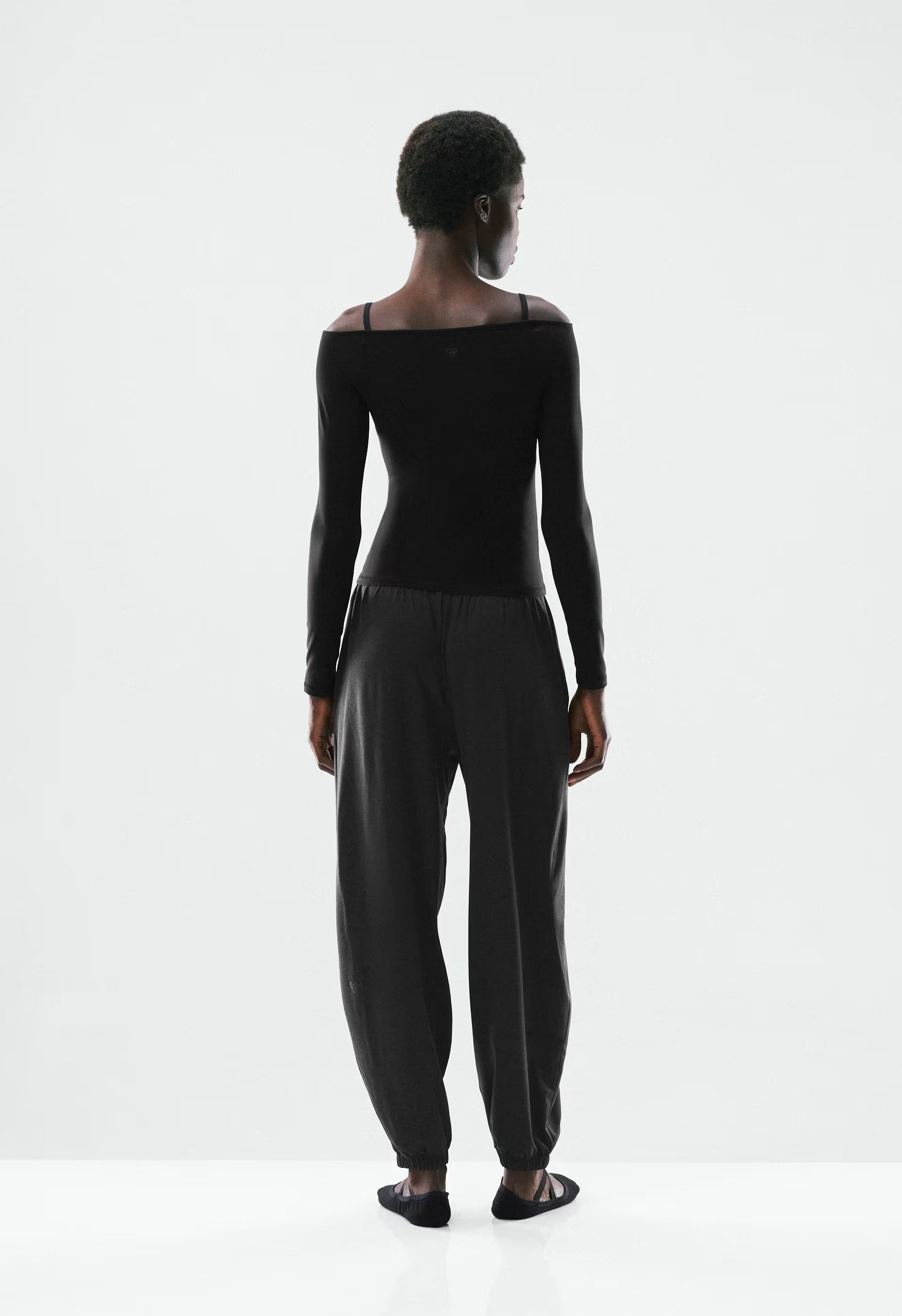 BUTTER Barre Longsleeve - BLACK
