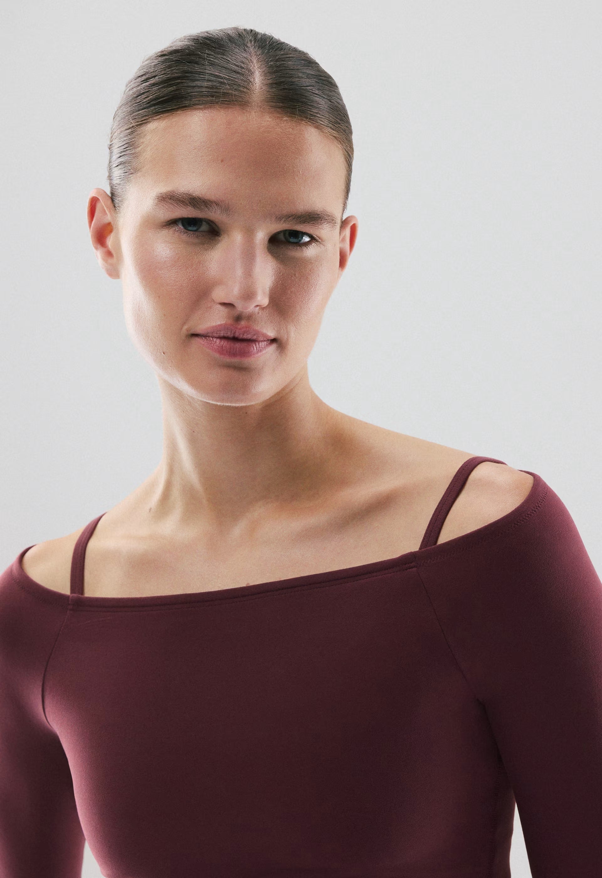 BUTTER Barre Longsleeve - GALA PLUM