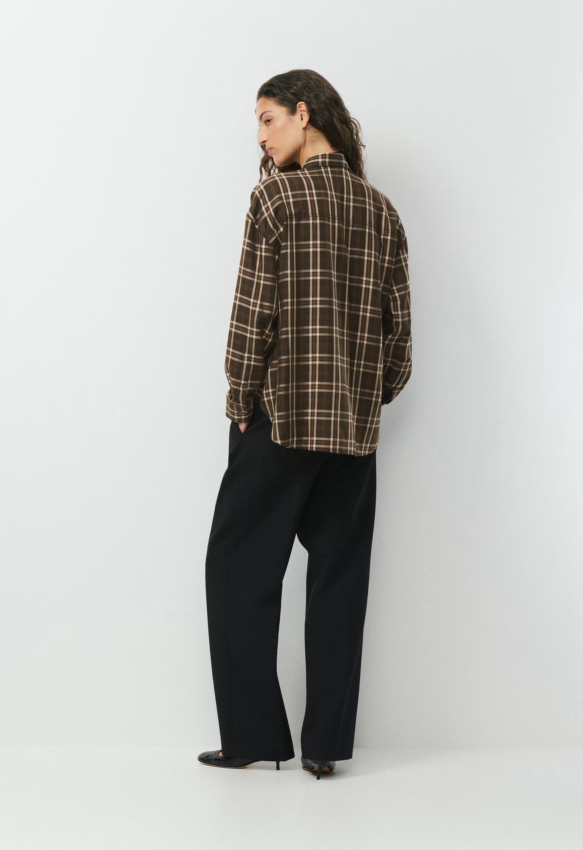 Archive Shirt - CACAO NIB BRWN/MRCN BG