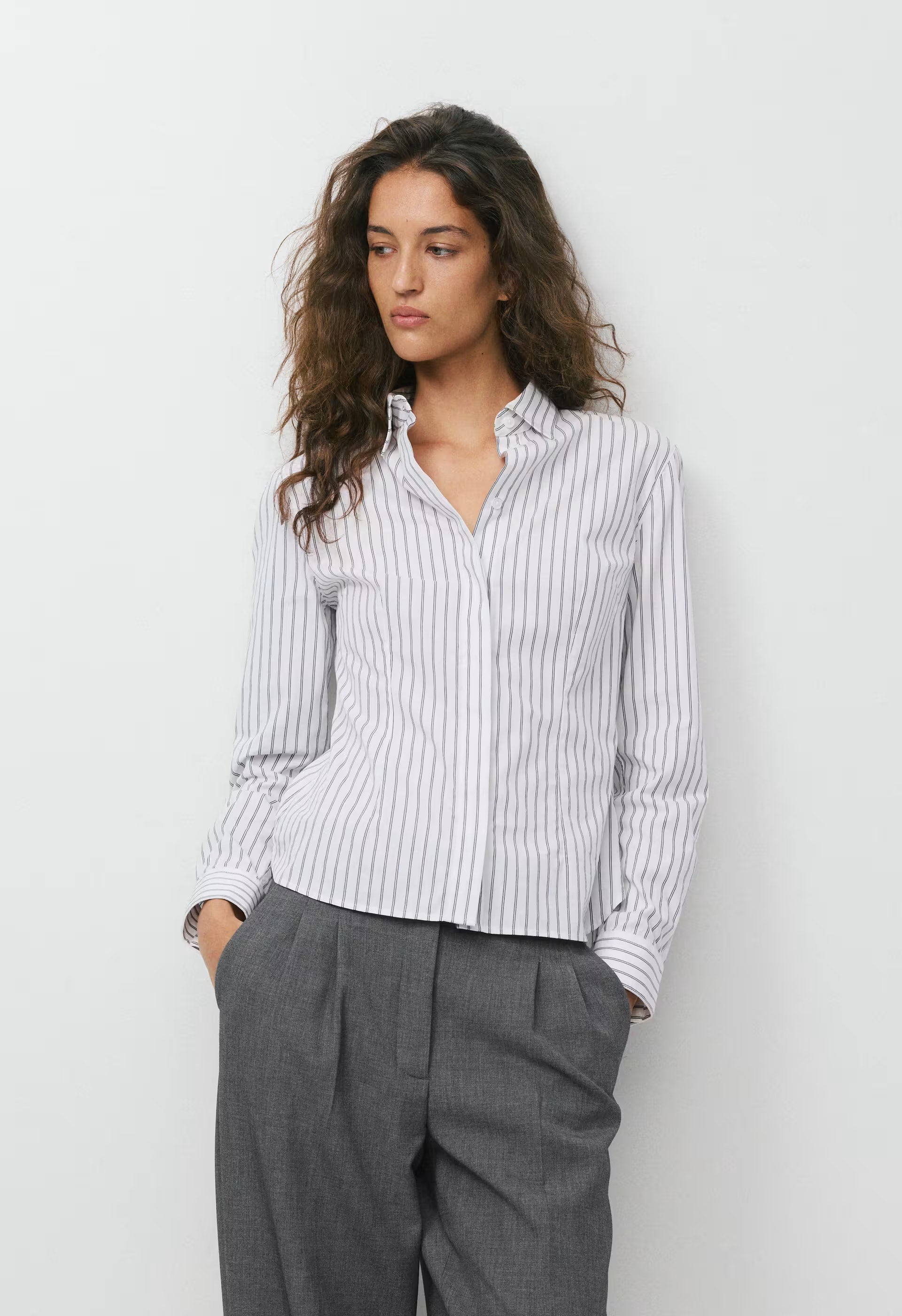 Chronicle Slim Poplin Shirt - RICH MOCHA BROWN