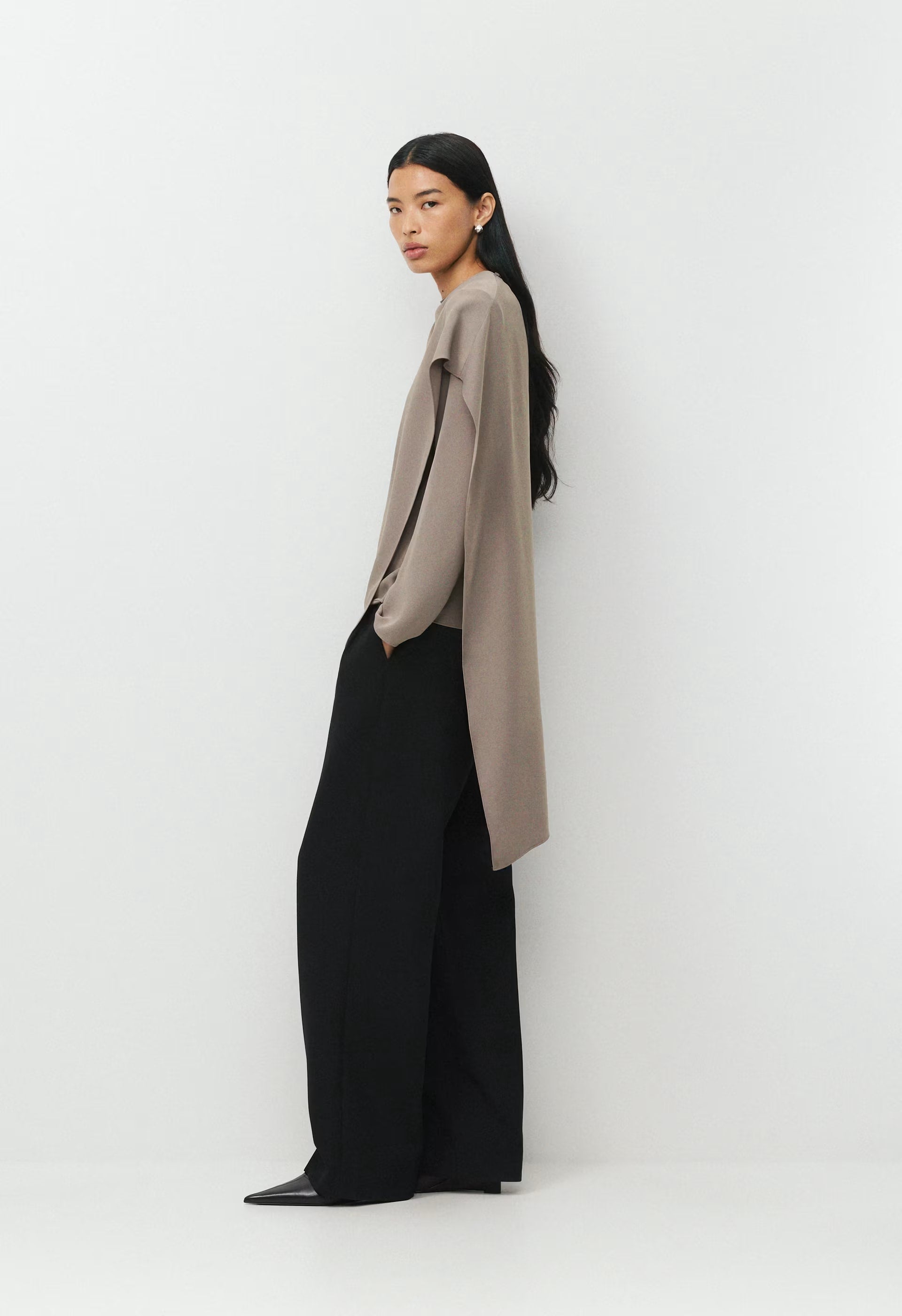 Loretto Blouse - IRON TAUPE