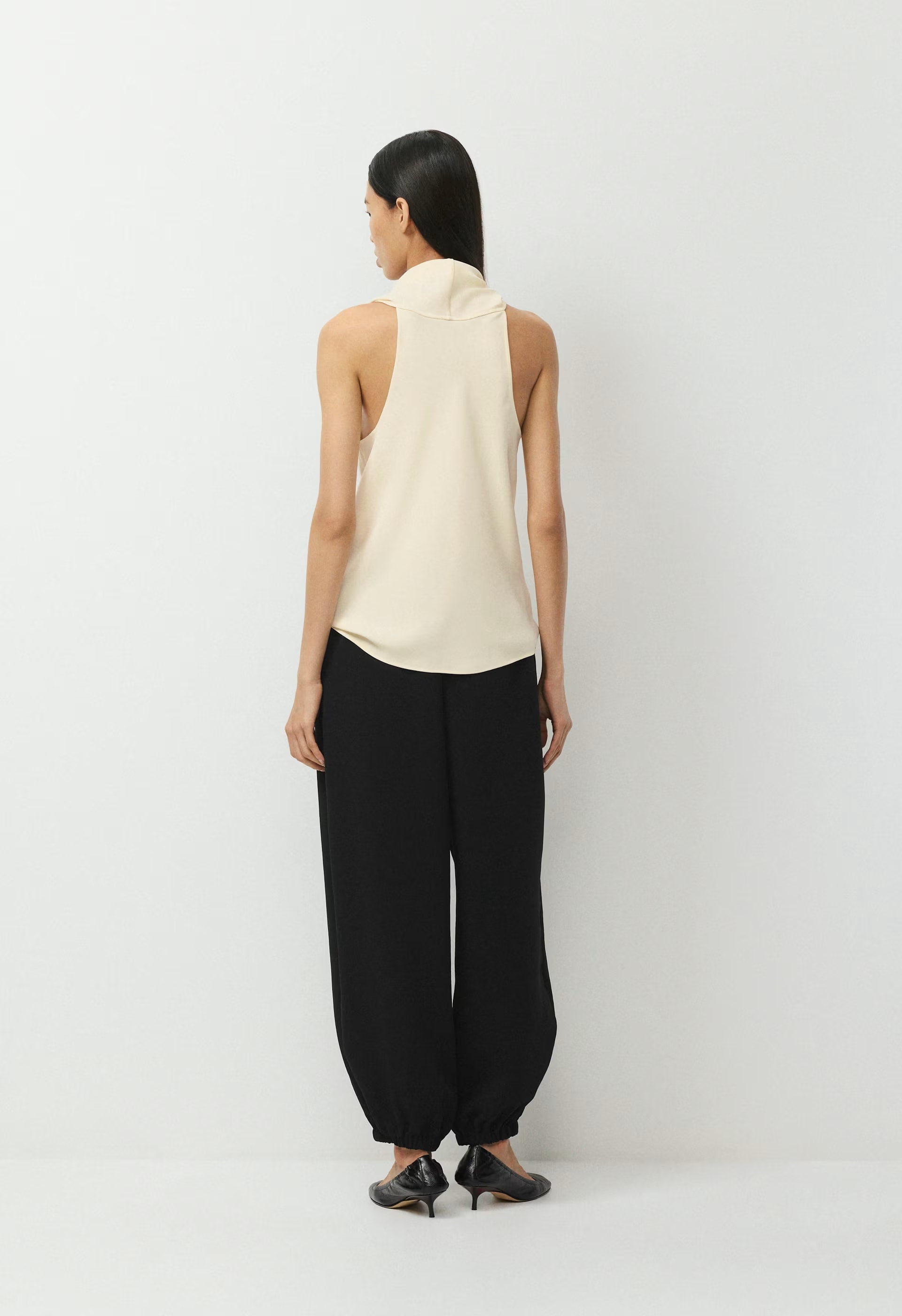 Instigate Top - SEASIDE CREAM