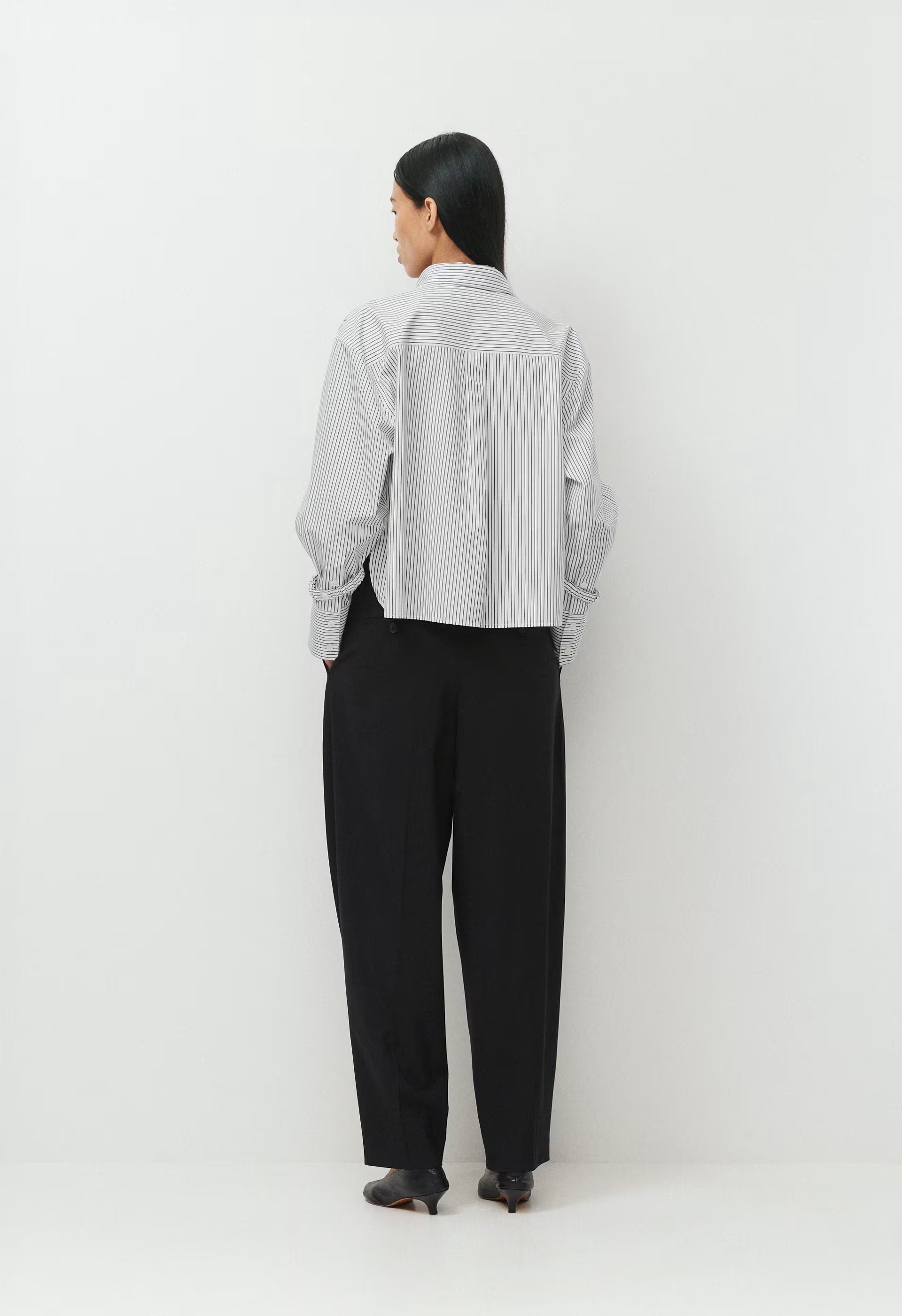 Converge Poplin Shirt - BT WHITE/ADML NAVY