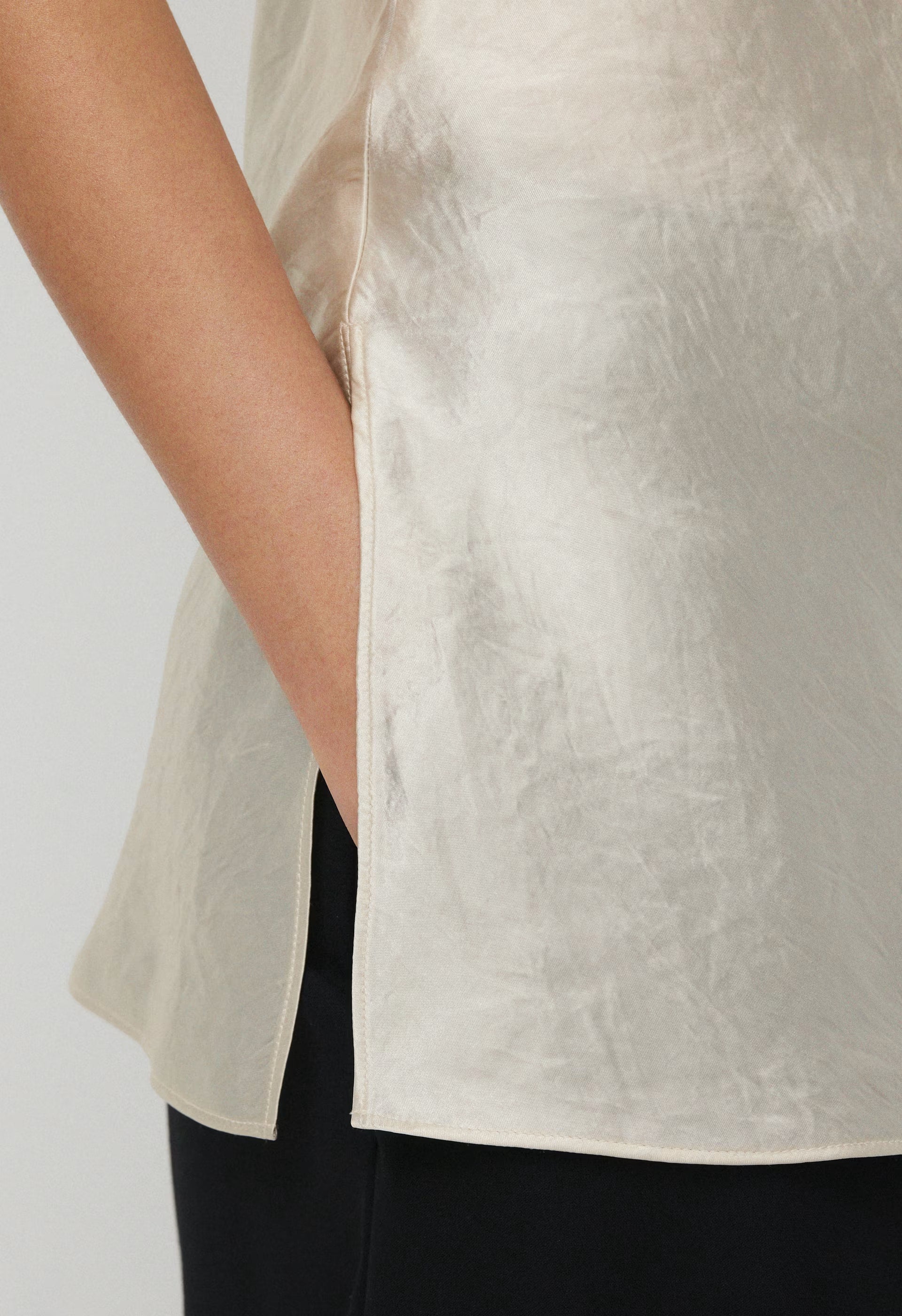 Familiar Satin Camisole - MATTE PEARL