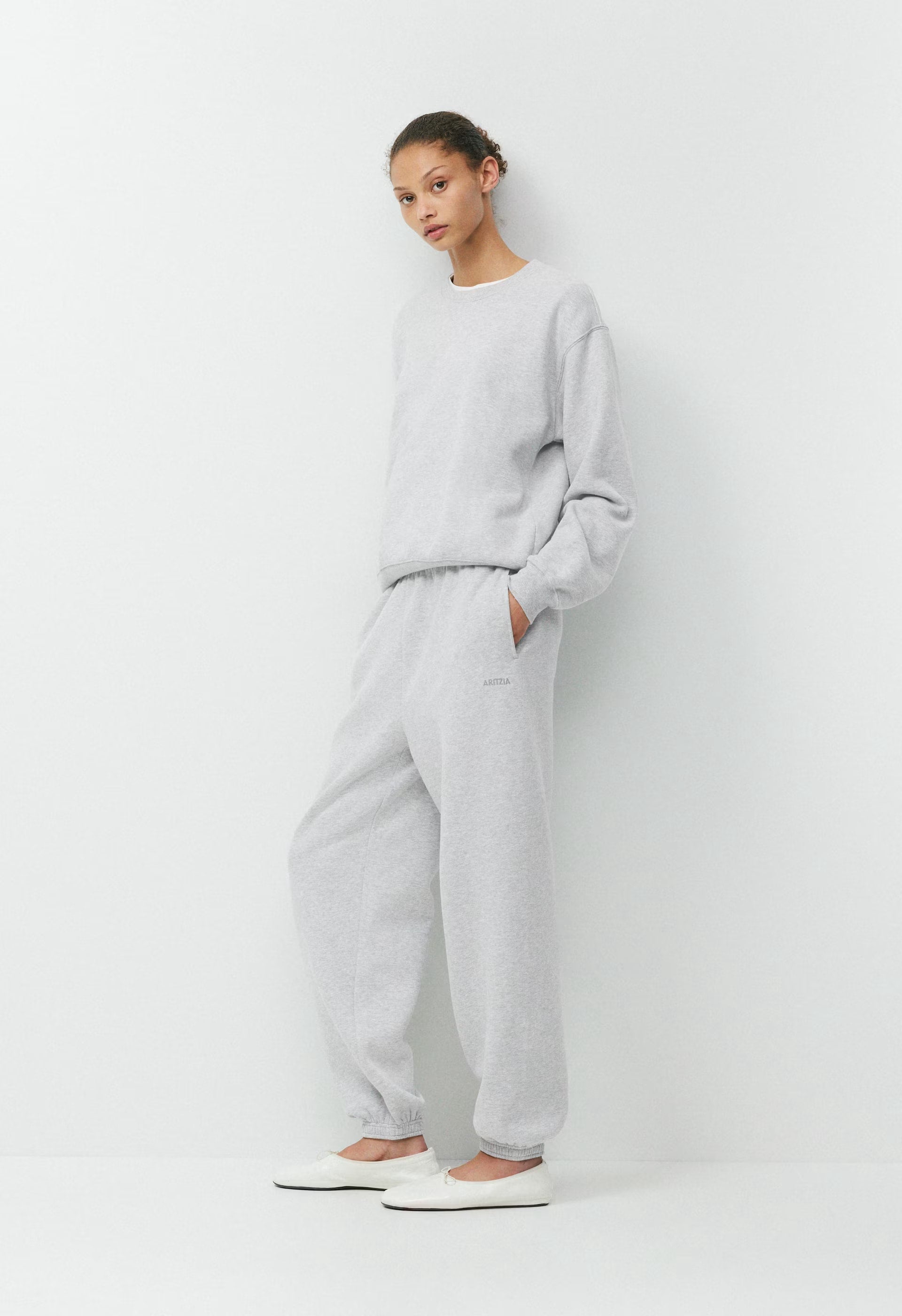 Cozy Sweatfleece Perfect Crew Sweatshirt - HEATHER CHROME