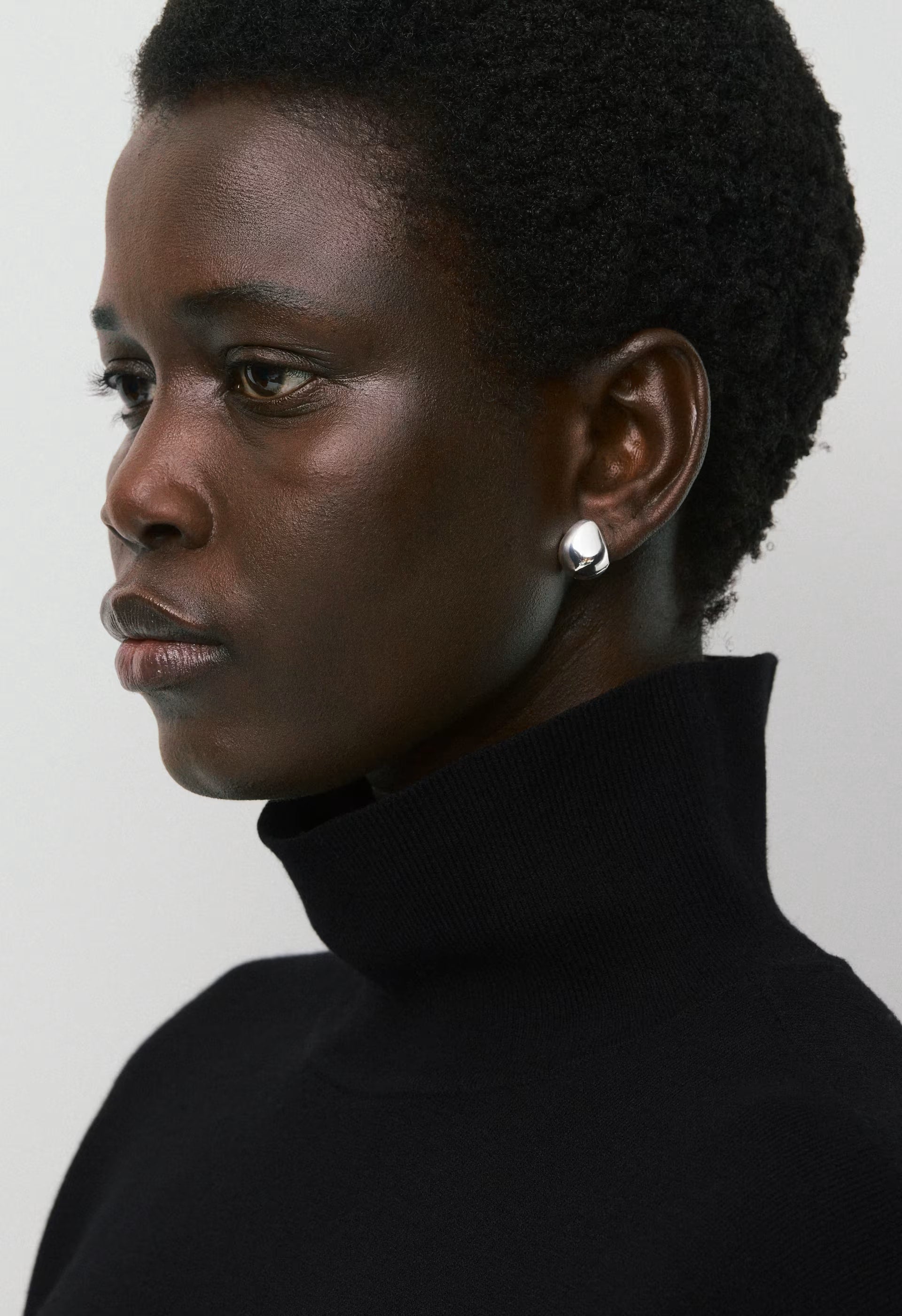 Advice Turtleneck - Wonder Yarn - BLACK