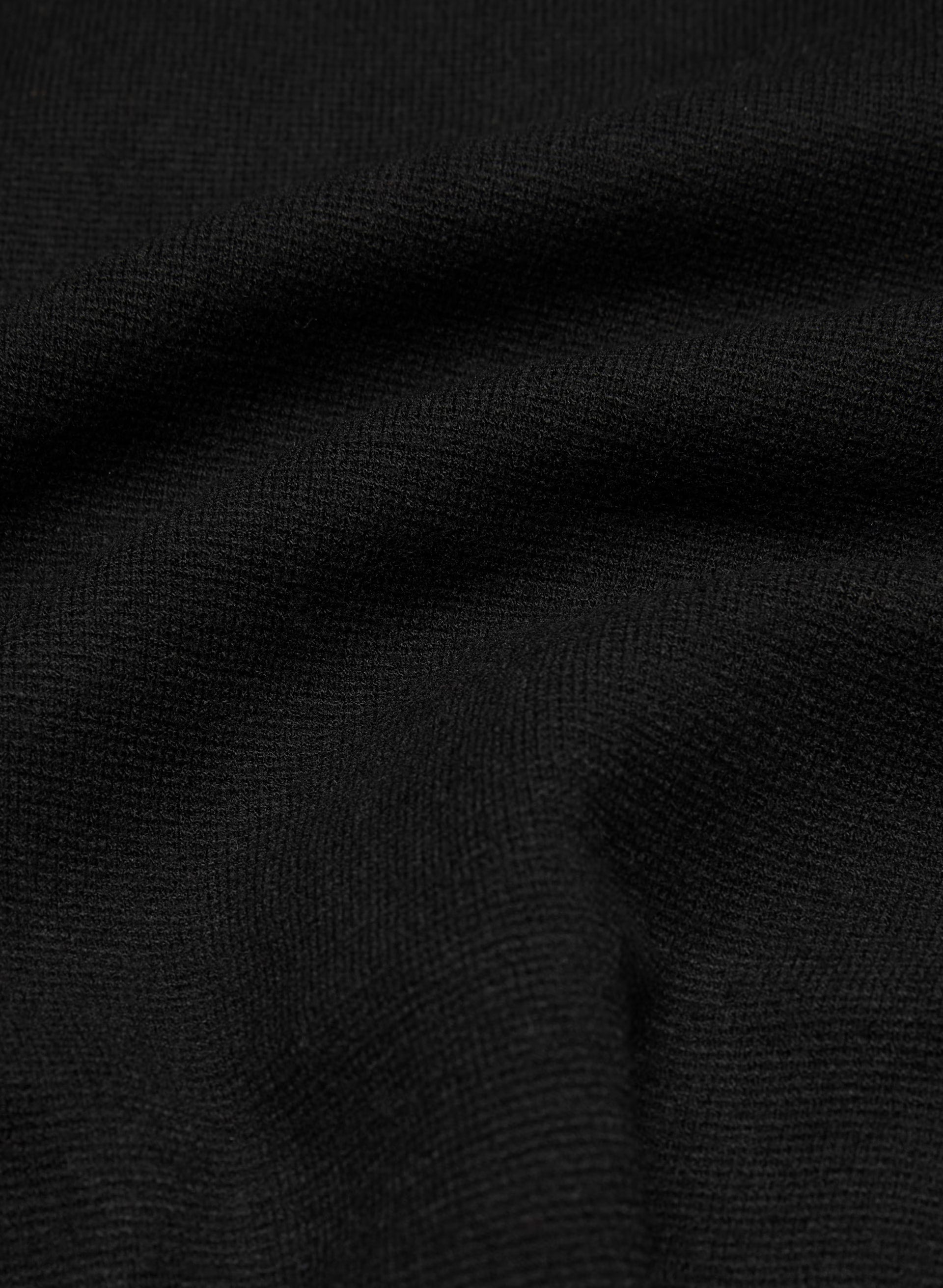 Crescendo Sweater - Wonder Yarn - BLACK