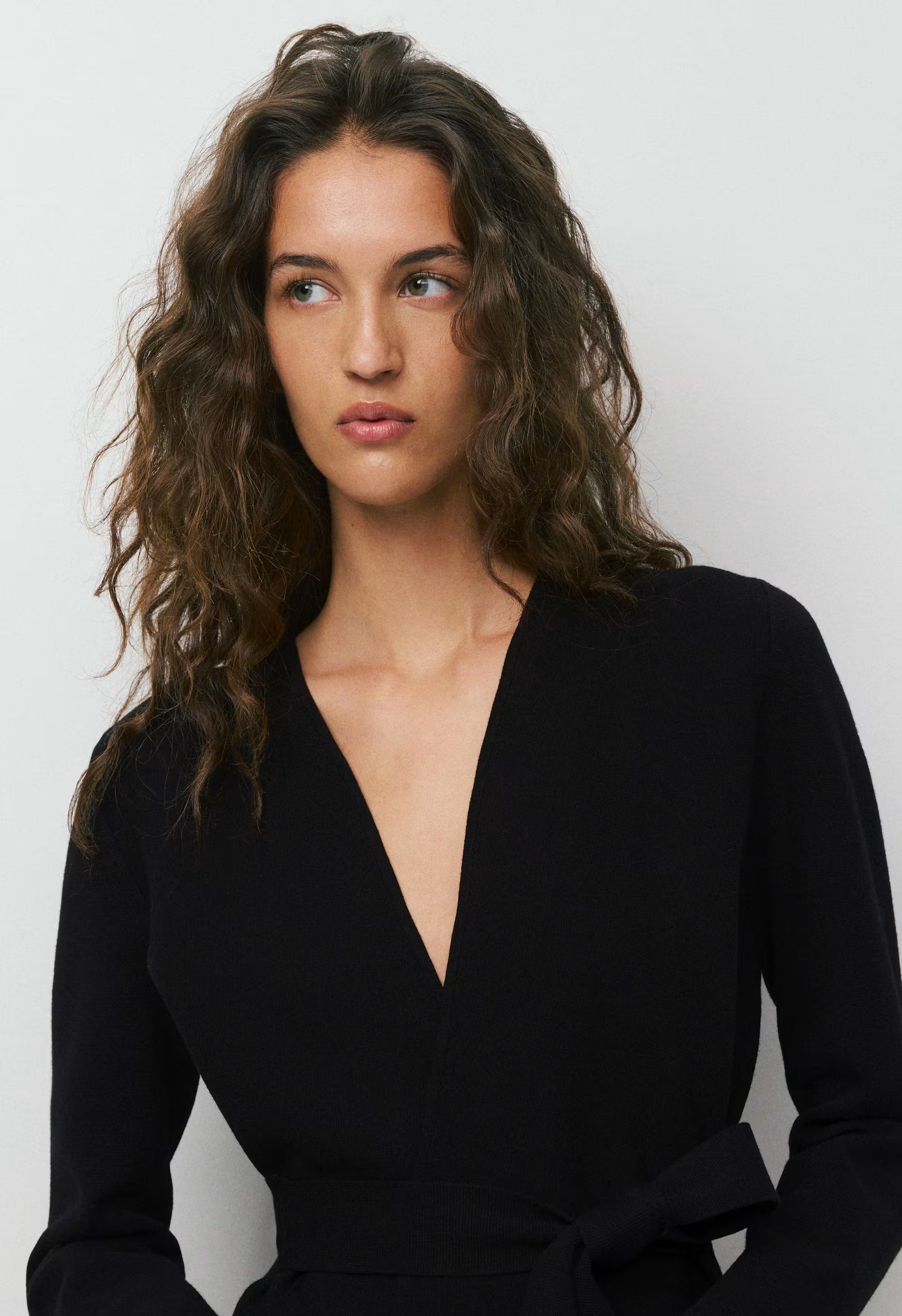 Commuro Cardigan - Wonder Yarn - BLACK